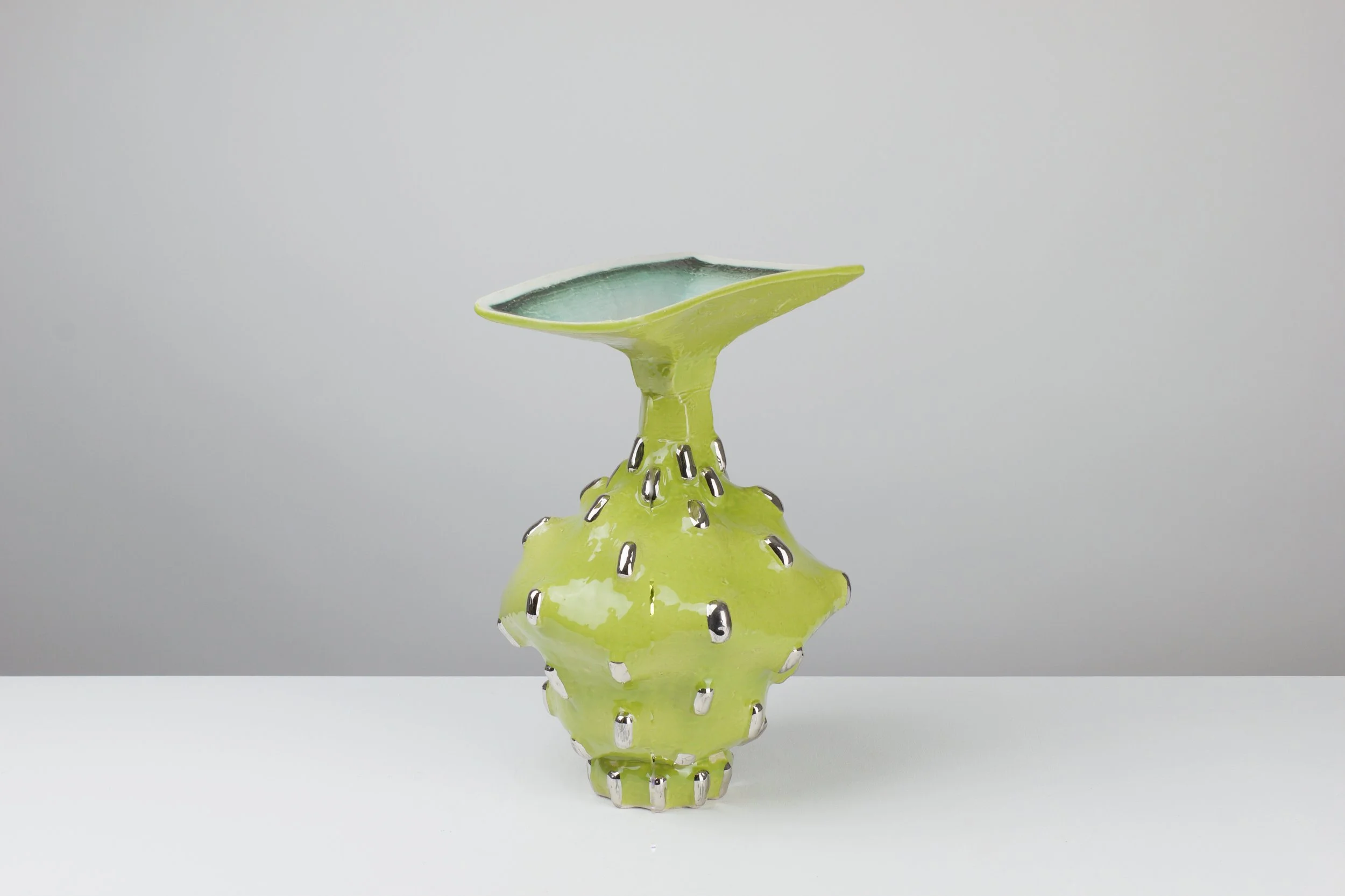 Prickly pear, 2025. White clay, engobe, glaze, platinum. 43x28x29cm