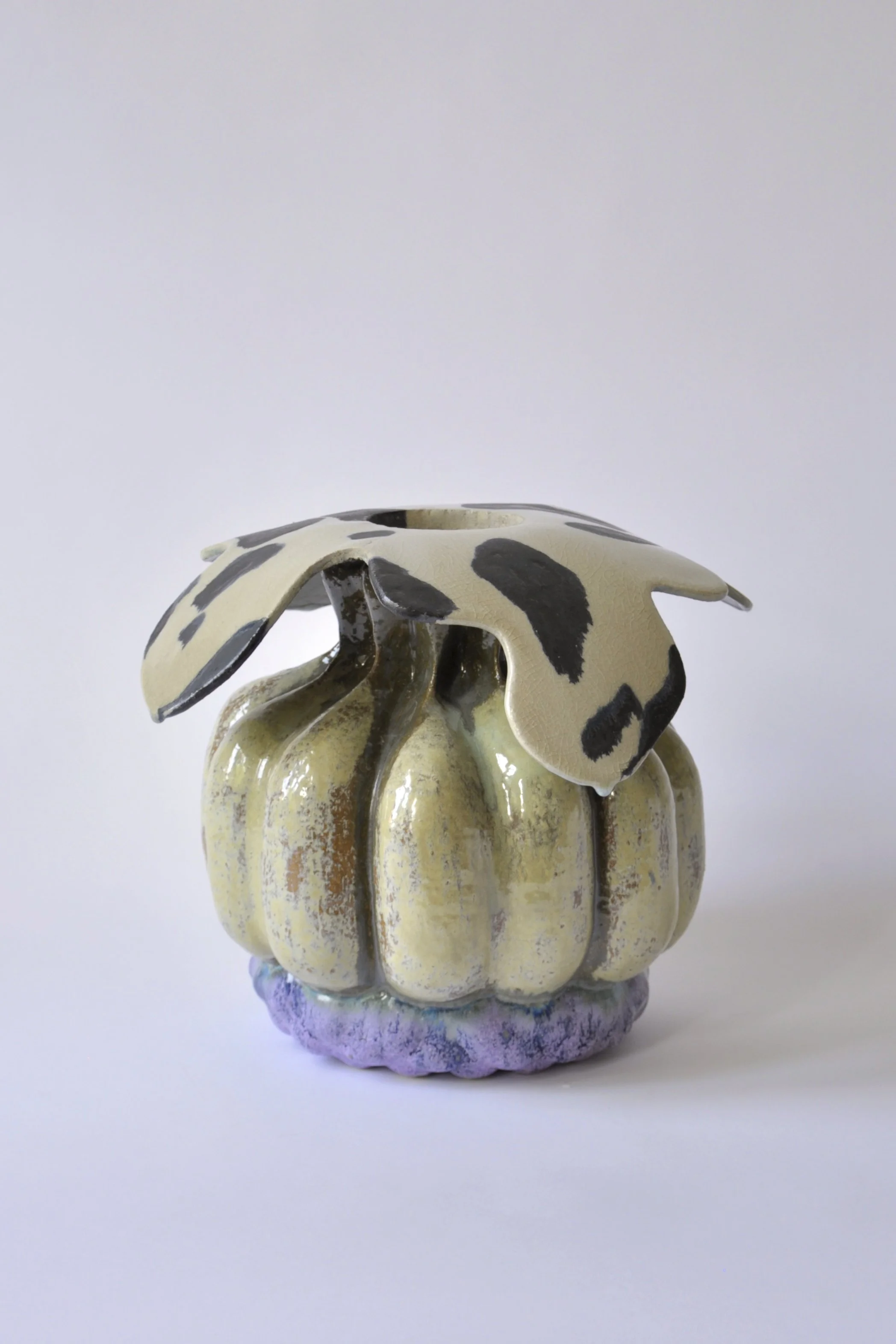 Cow, 2022. White clay, engobe, glaze. 35x40x35cm