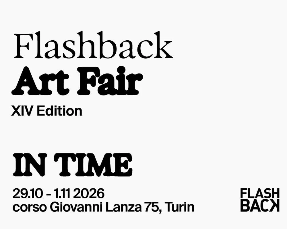 Ein Plakat für die Flashback Art Fair XIV mit dem Titel 'IN TIME', vom 29. Oktober bis 1. November 2026 im corso Giovanni Lanza 75 in Turin.