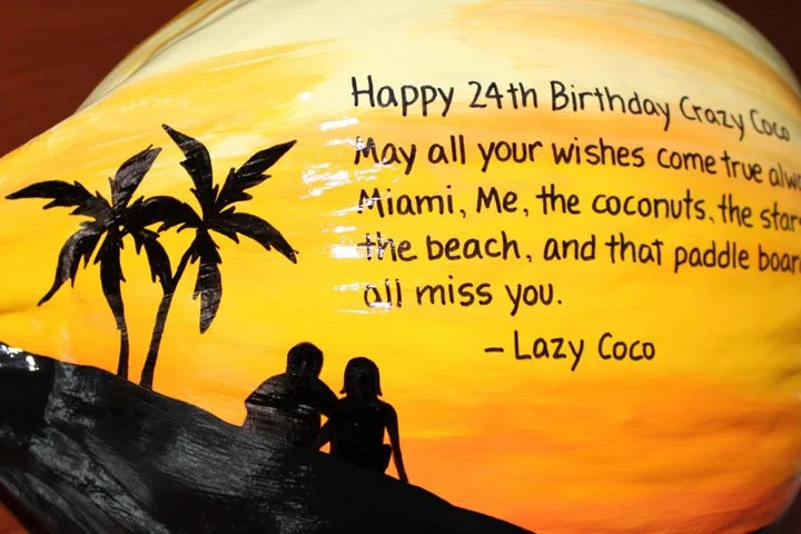 Make your celebration memorable with personalized coconut party favors. Great for luaus, birthdays, weddings, beach parties and tropical events.