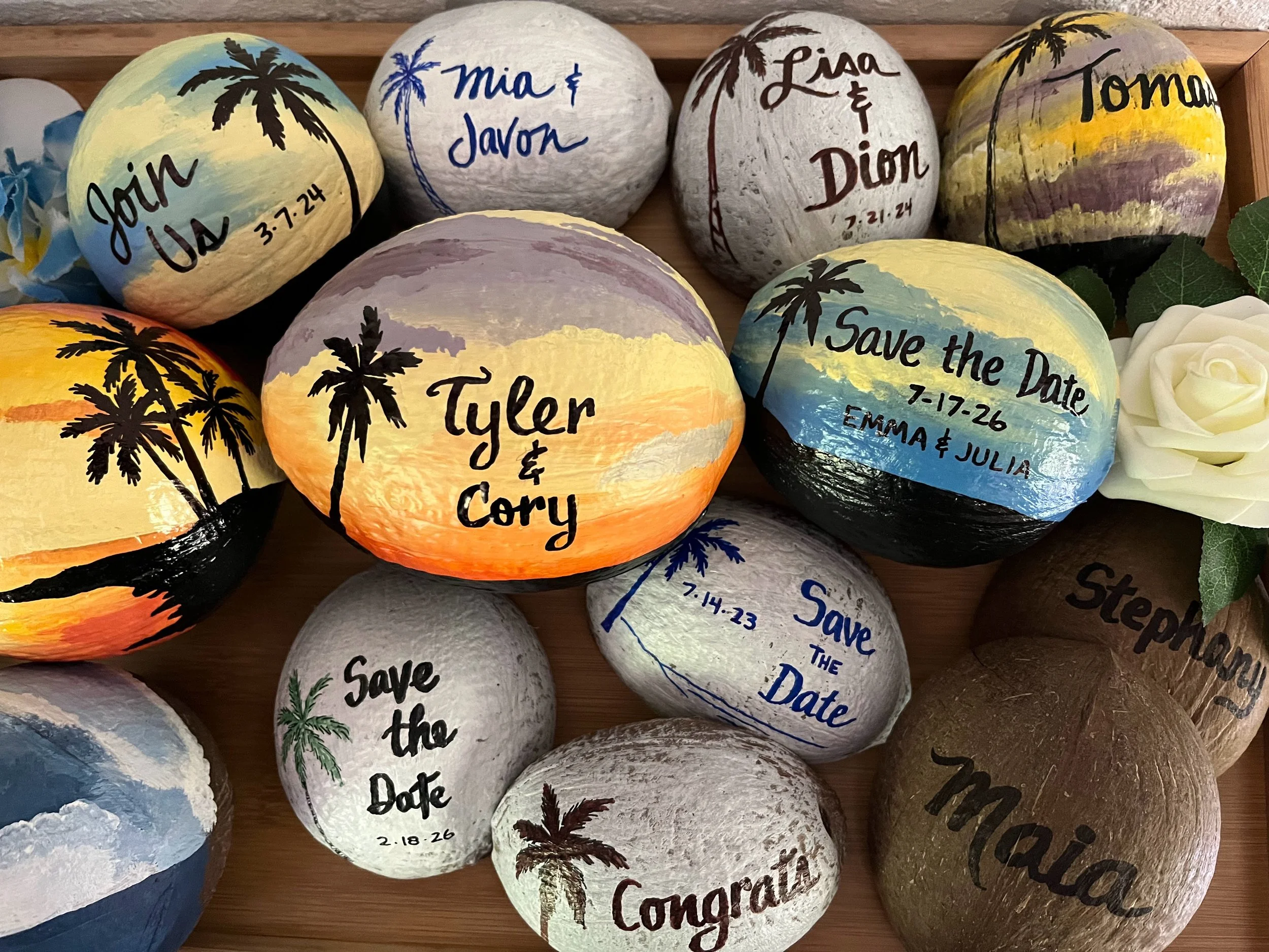 Send a memorable invitation inside a custom painted real coconut. Tropical coconut mailers are ideal for weddings. We assemble your RSVPs and maps and drop ship to your list.