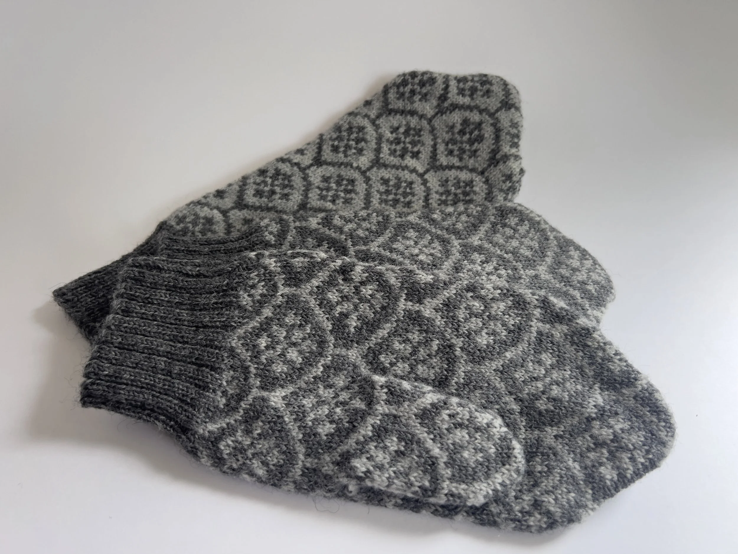 IMG_4521.jpeg handmade wool mitten Homespun Knits color options