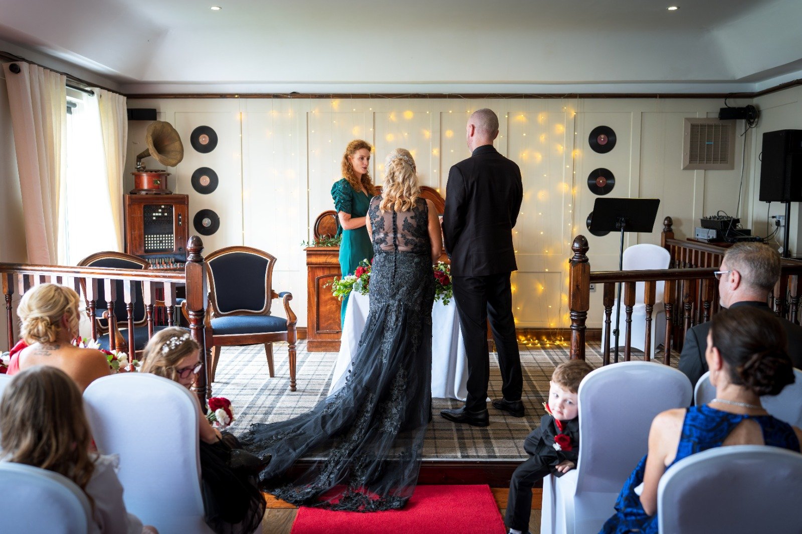 Annette & Paudie 💫
Photographer: Tom Naiman