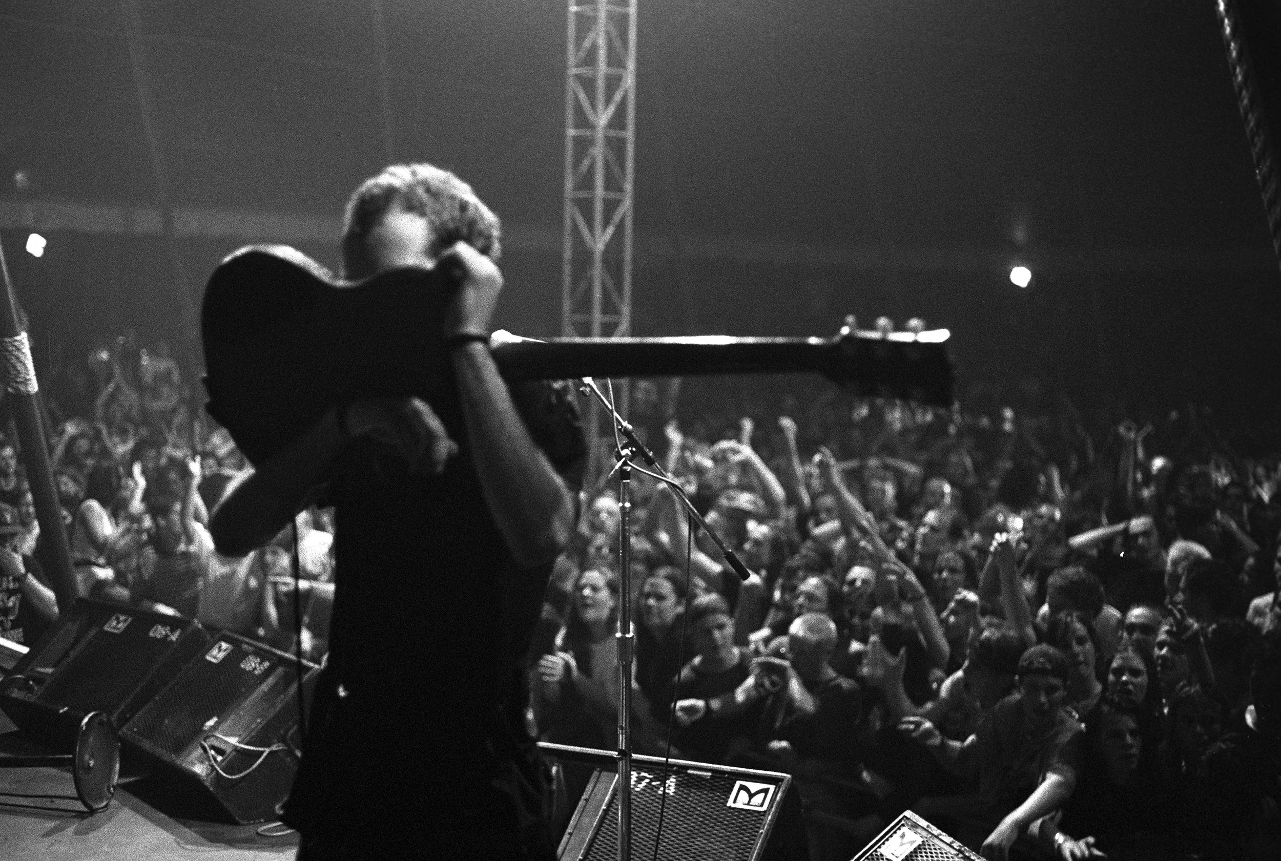 FUGAZI-BERLIN7.92-1.jpg