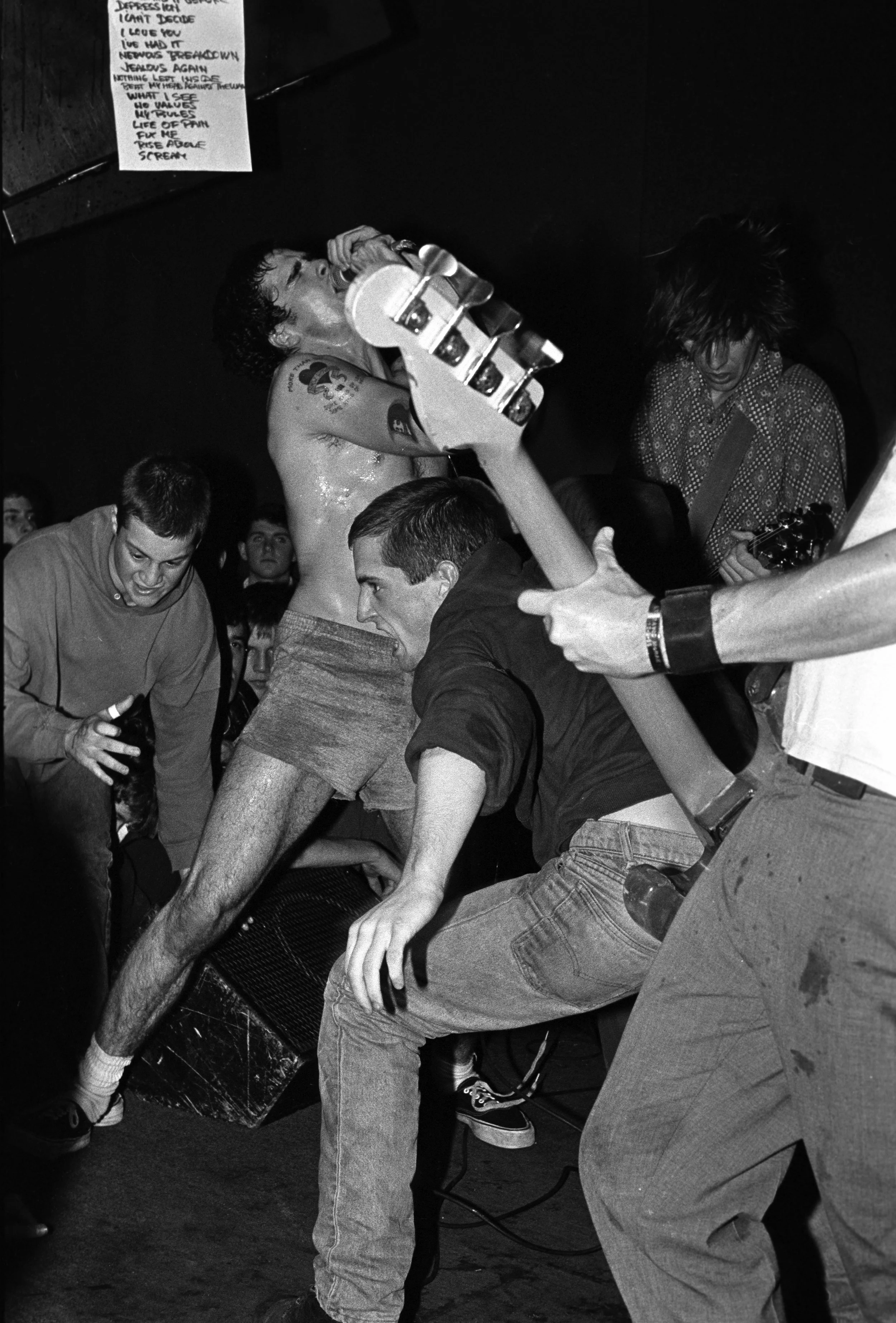 BLACK FLAG-03.jpg