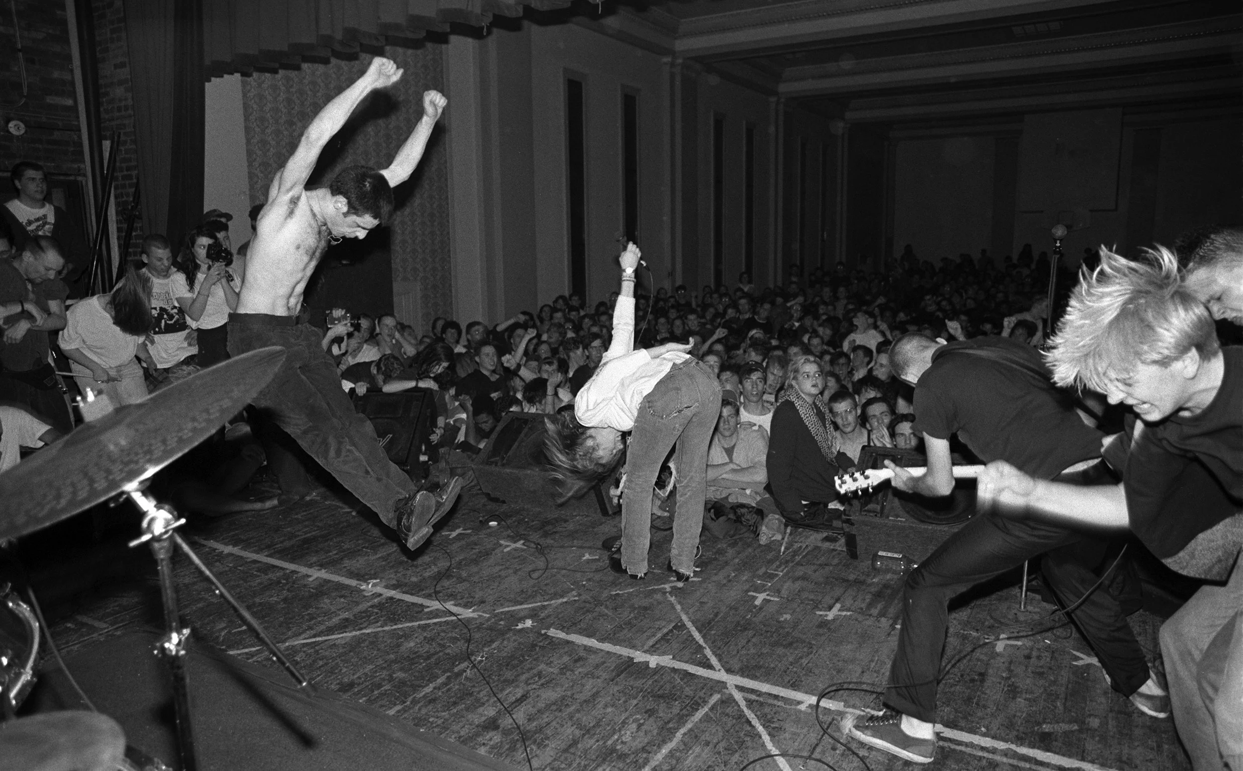 Fugazi-08.jpg