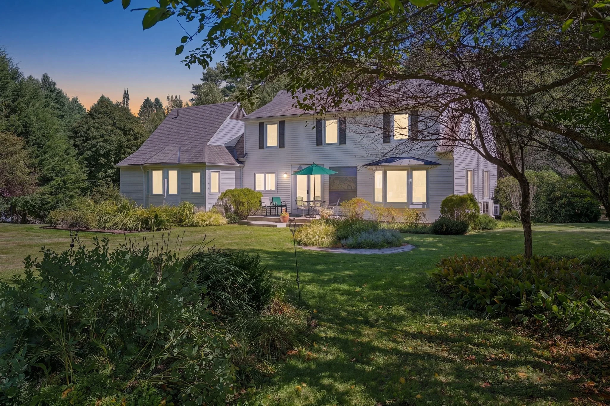 7 Conant Rd Hanover NH 39 - AI twilight.jpg