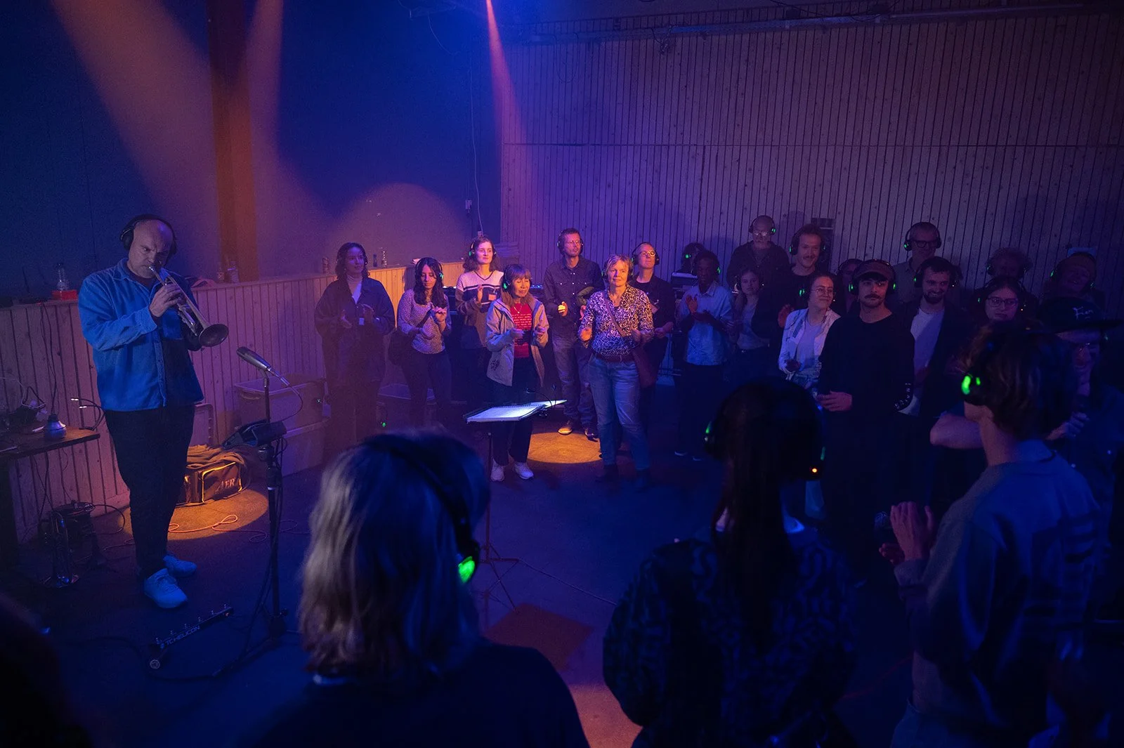 Poetry Rave bij Horizontoer aan Wal.