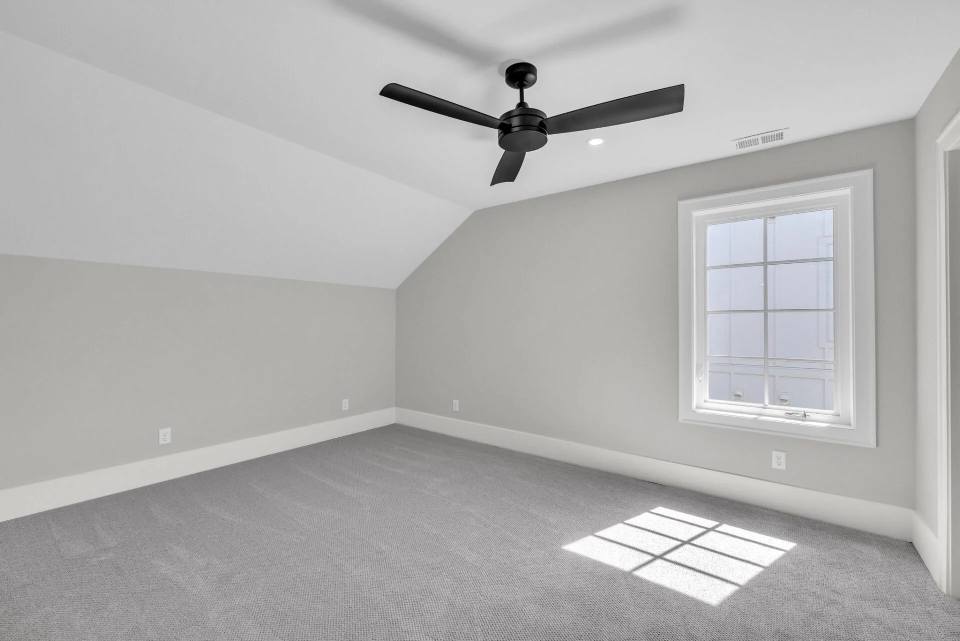 32-web-or-mls-1250-london-wds-wy.jpg