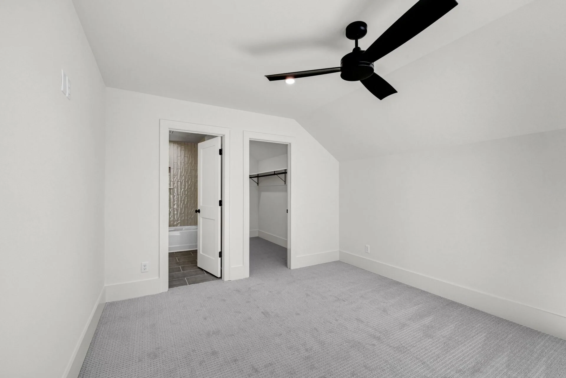 27-web-or-mls-1238-london-wds-wy.jpg