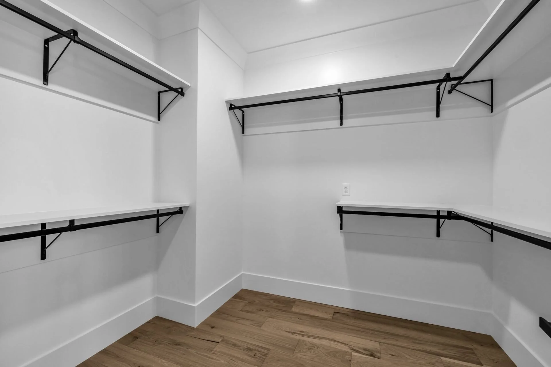 29-web-or-mls-1385-london-wds-wy.jpg