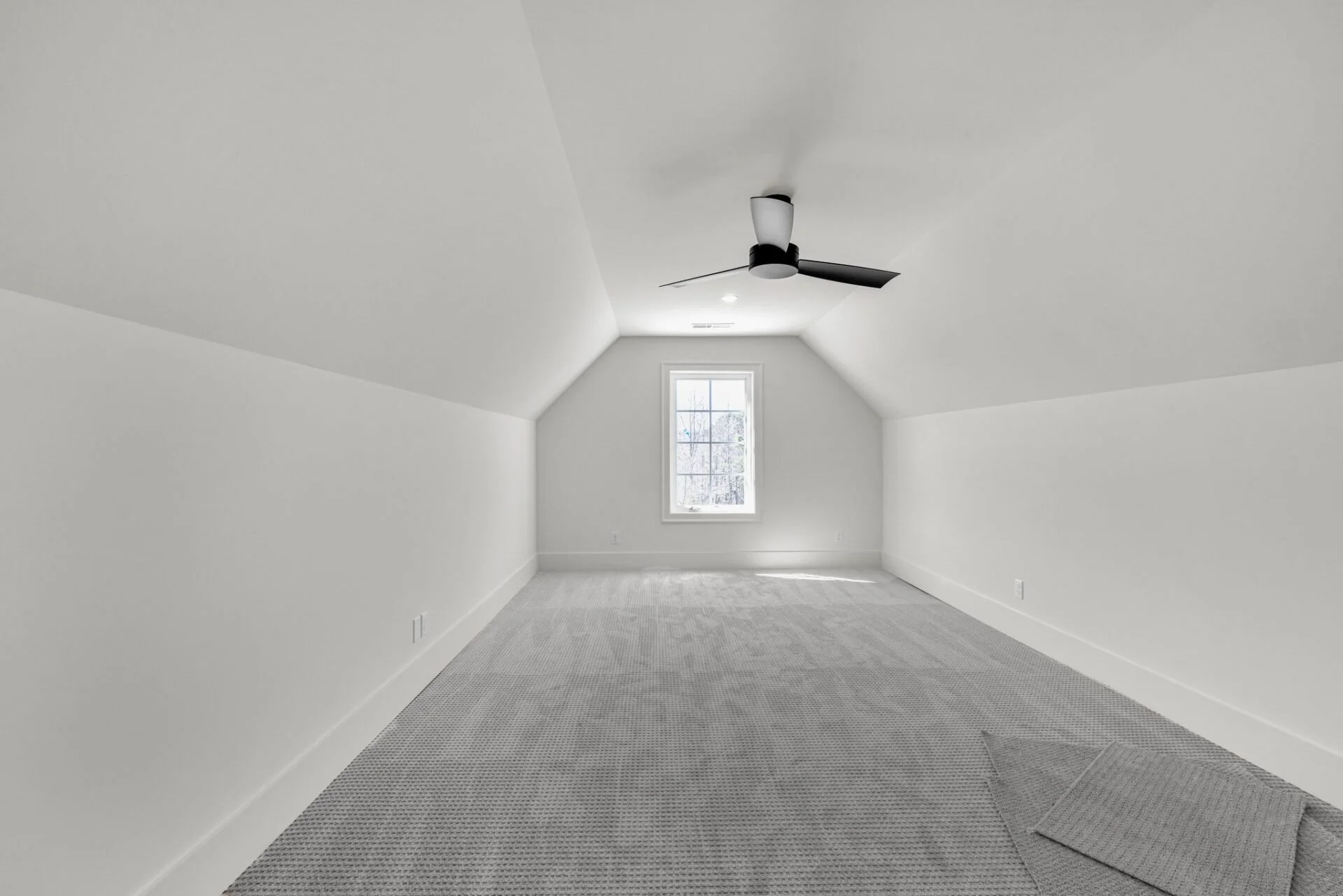 30-web-or-mls-1238-london-wds-wy.jpg