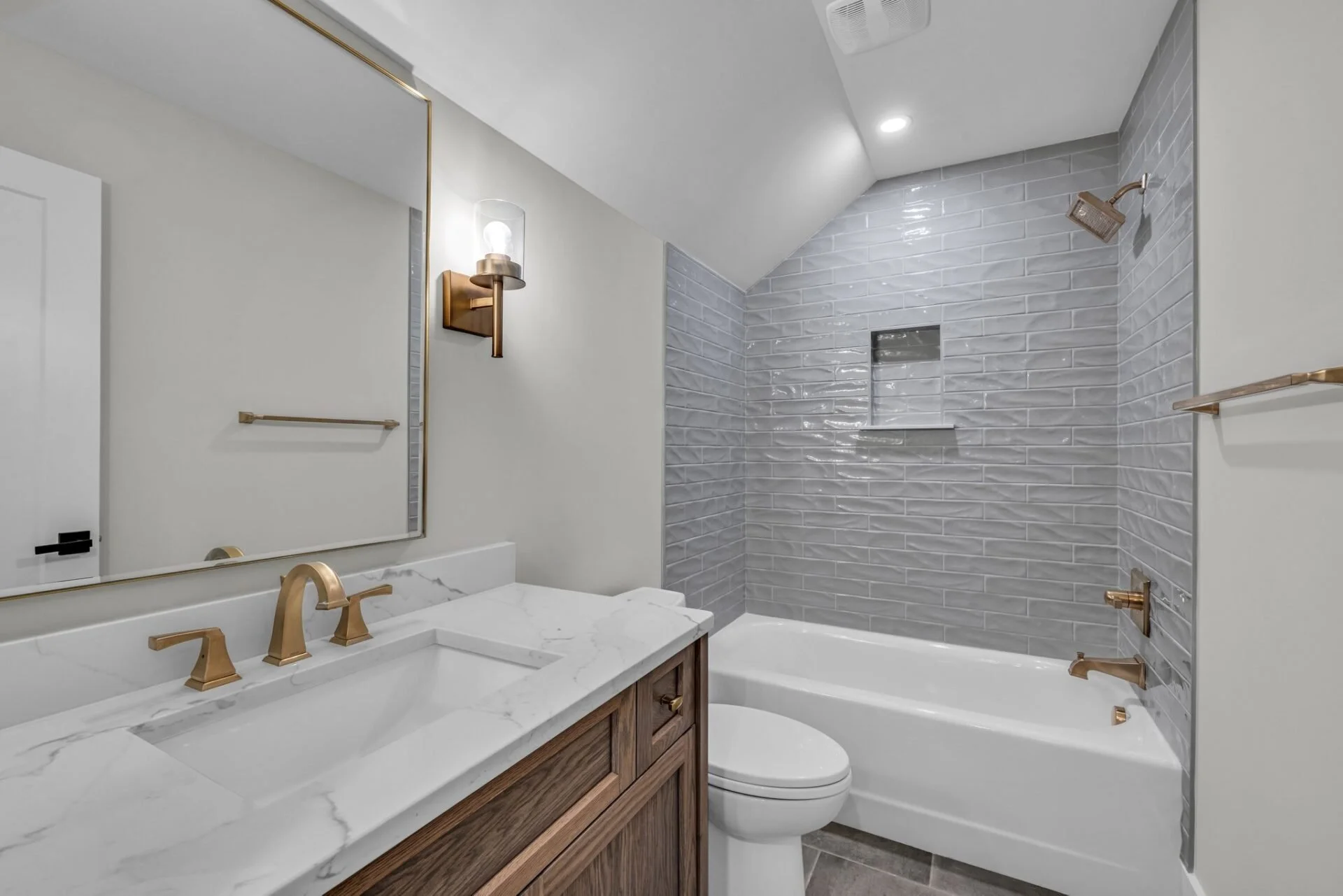 34-web-or-mls-1385-london-wds-wy.jpg