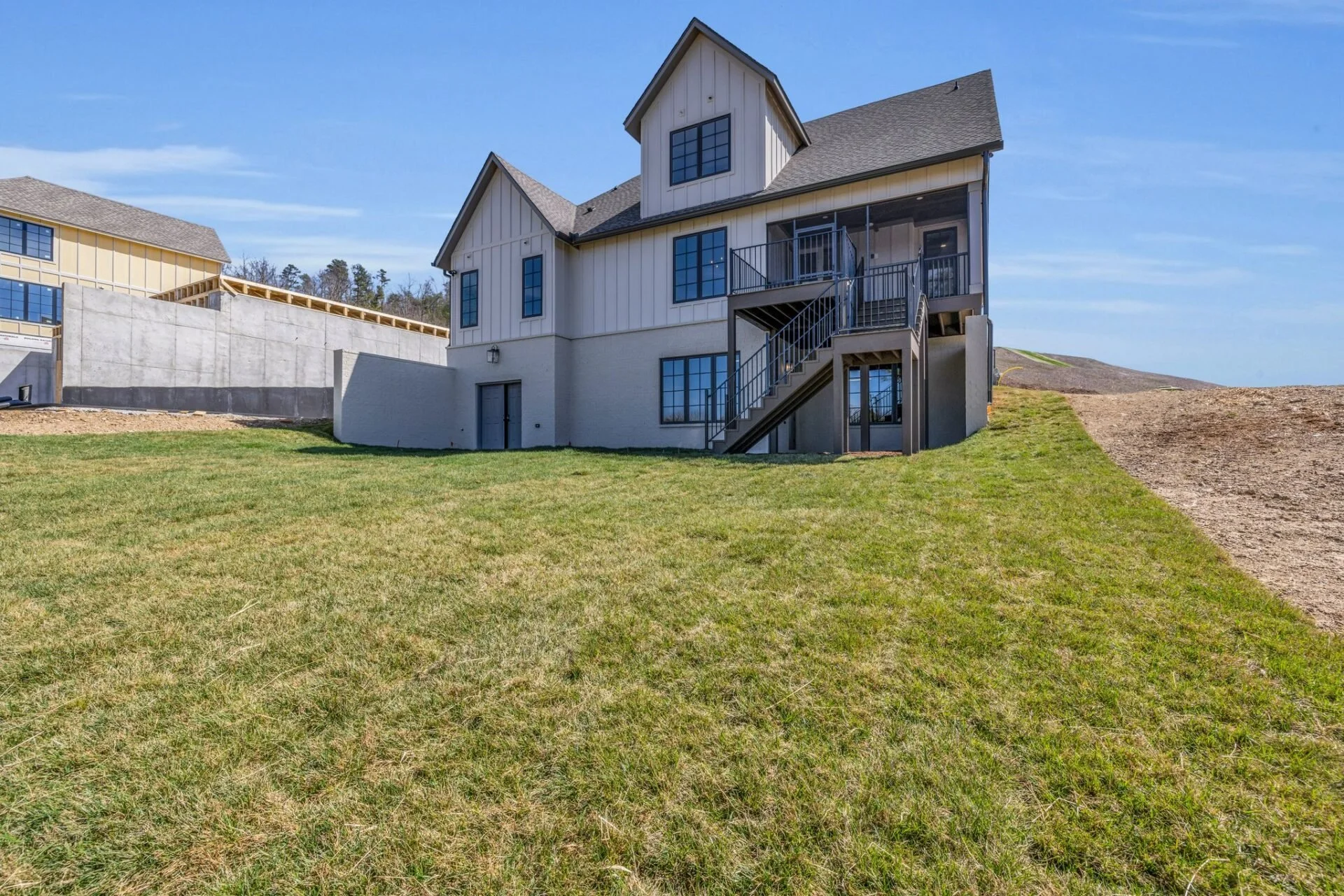 20-web-or-mls-1385-london-wds-wy.jpg