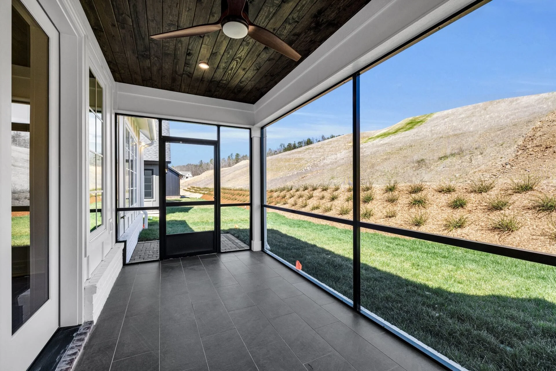 6-web-or-mls-1238-london-wds-wy.jpg