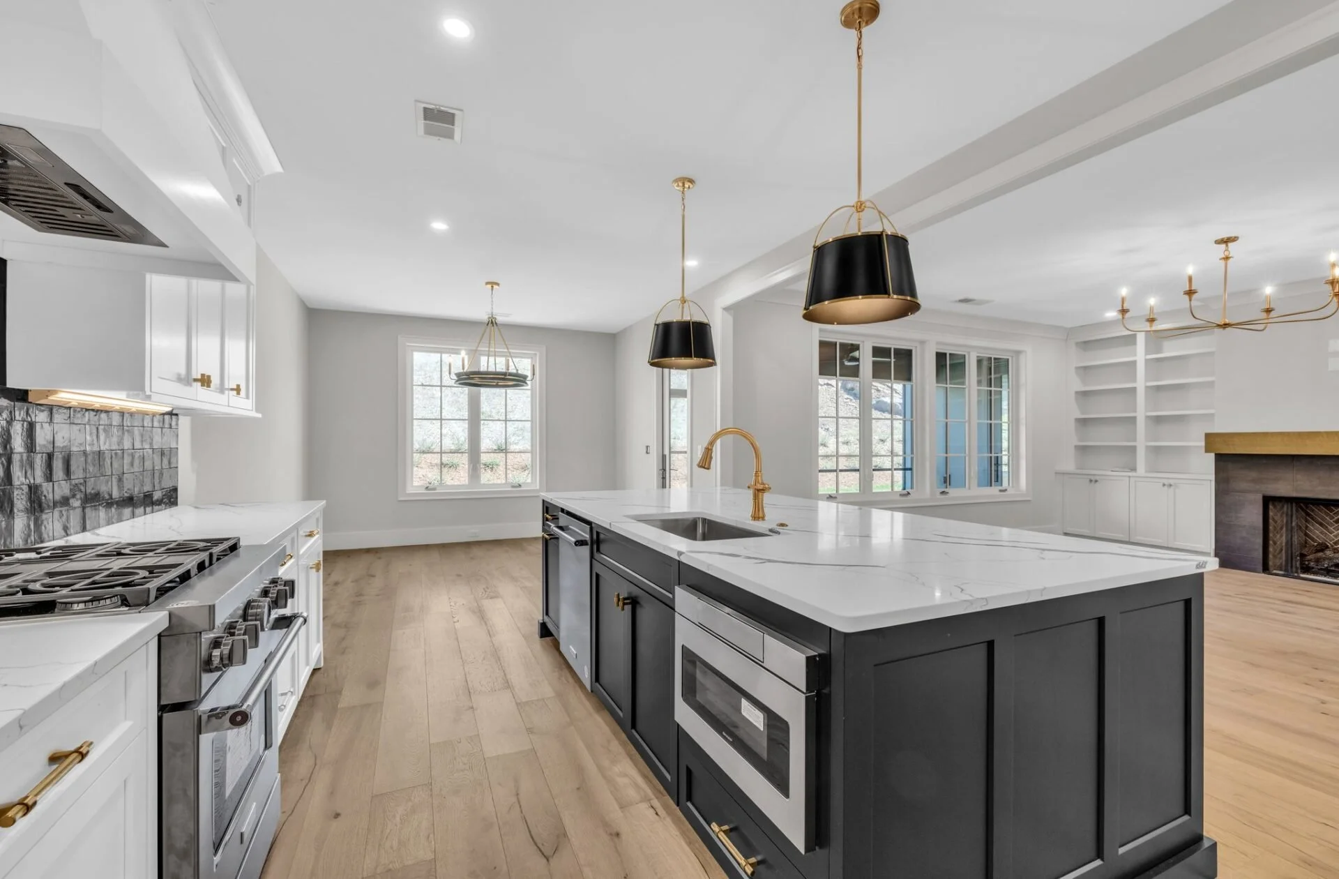 16-web-or-mls-1250-london-wds-wy.jpg