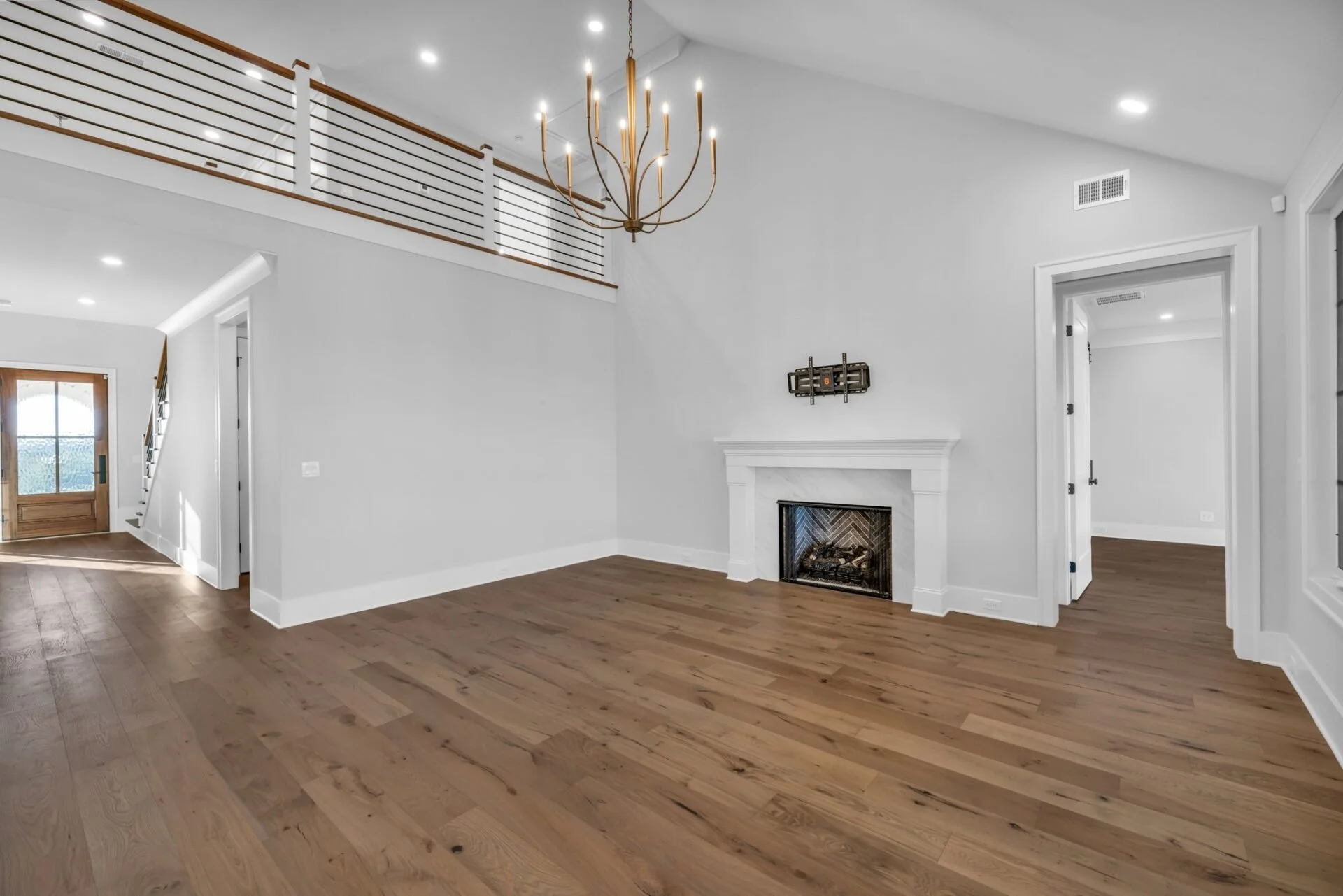 18-web-or-mls-10930-london-tower-pl.jpg