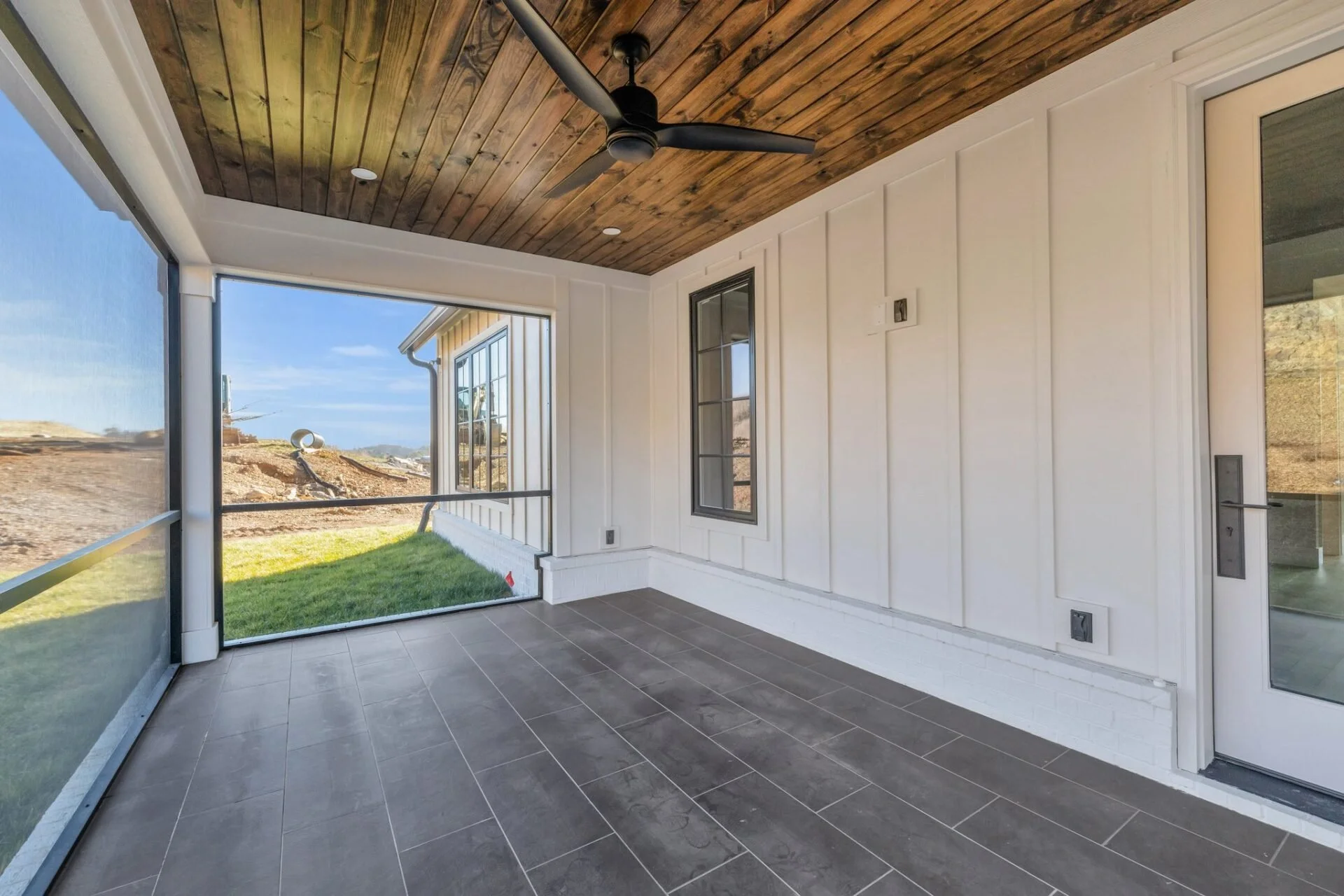 9-web-or-mls-1214-london-woods-way.jpg