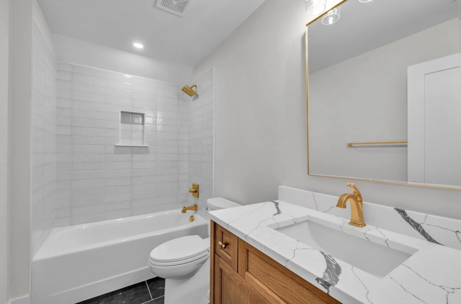 29-web-or-mls-1250-london-wds-wy.jpg