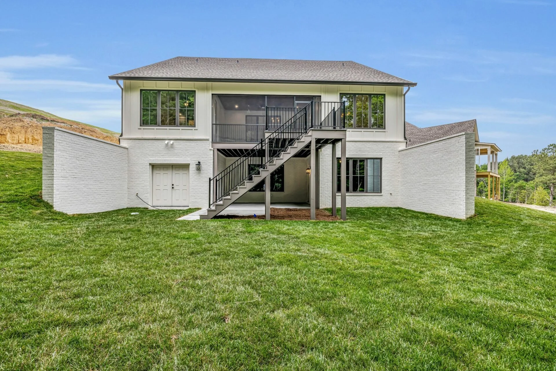 6-web-or-mls-1415-london-wds-wy.jpg