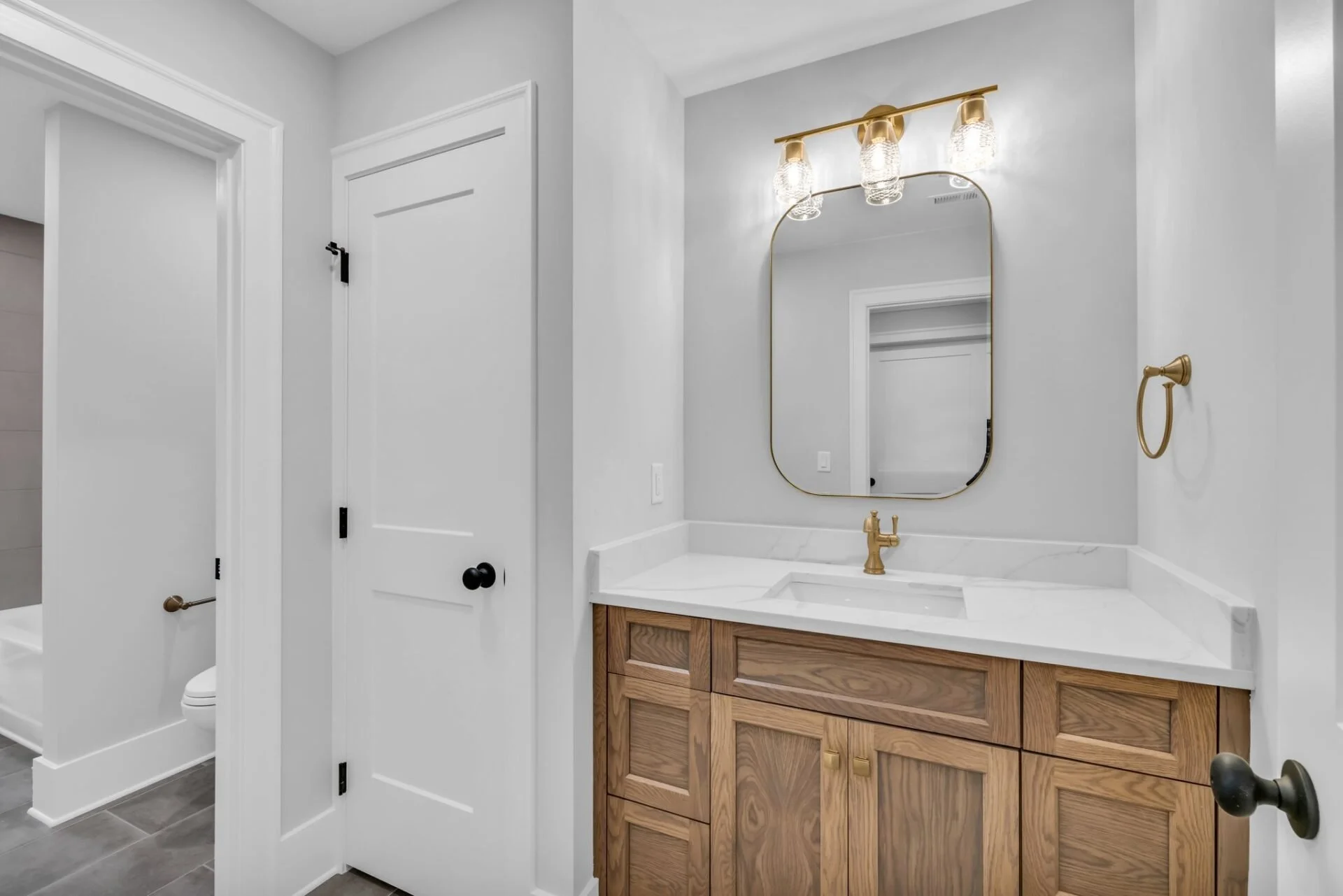 35-web-or-mls-1403-london-wds-wy.jpg