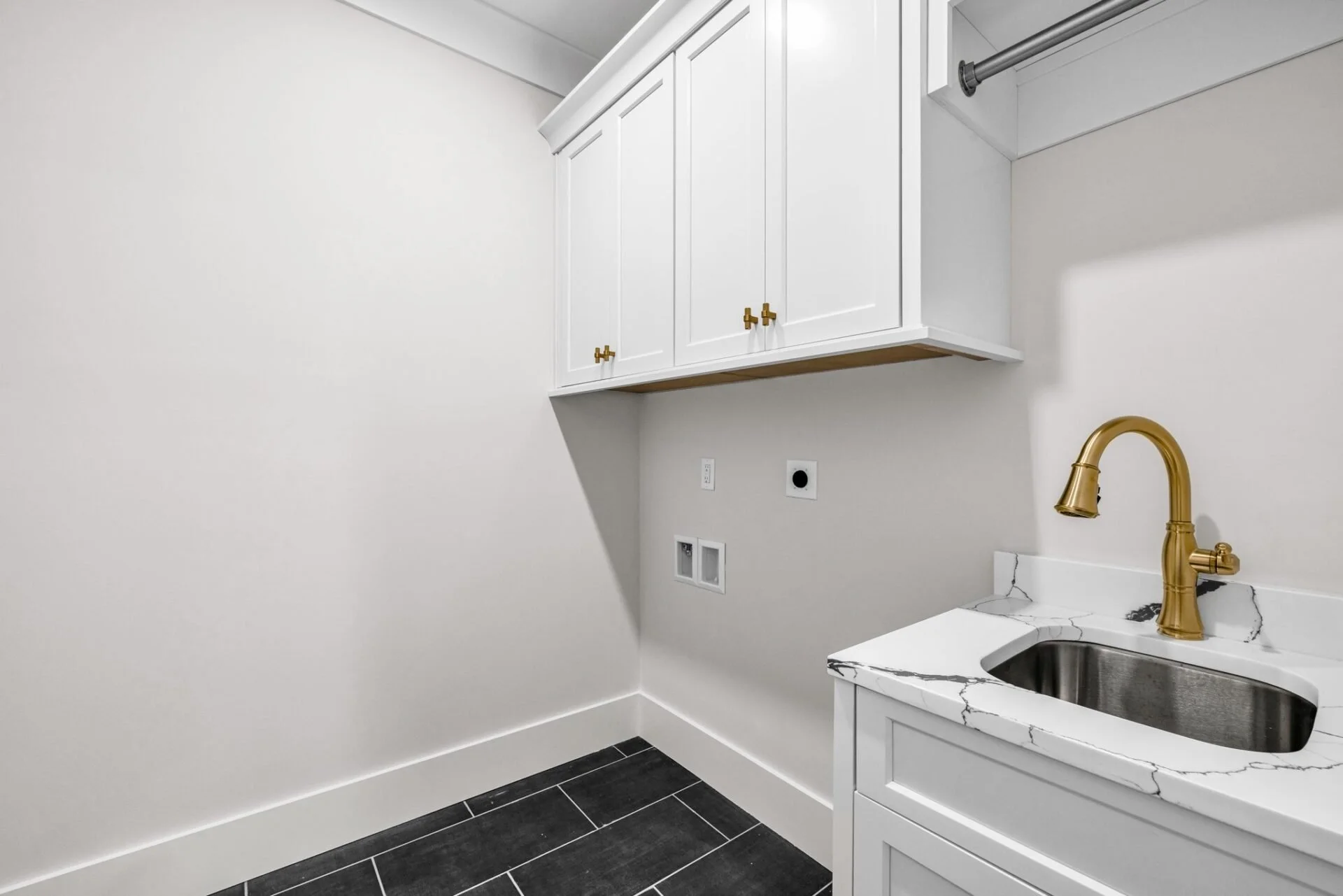 24-web-or-mls-1250-london-wds-wy.jpg