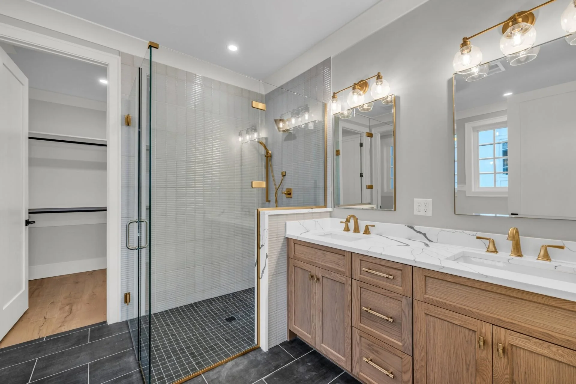 20-web-or-mls-1250-london-wds-wy.jpg