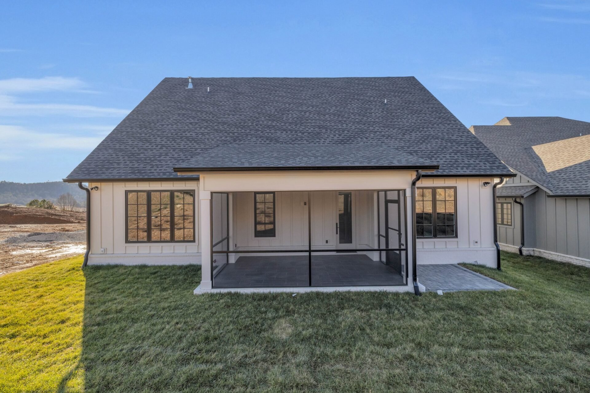 6-web-or-mls-1214-london-woods-way.jpg