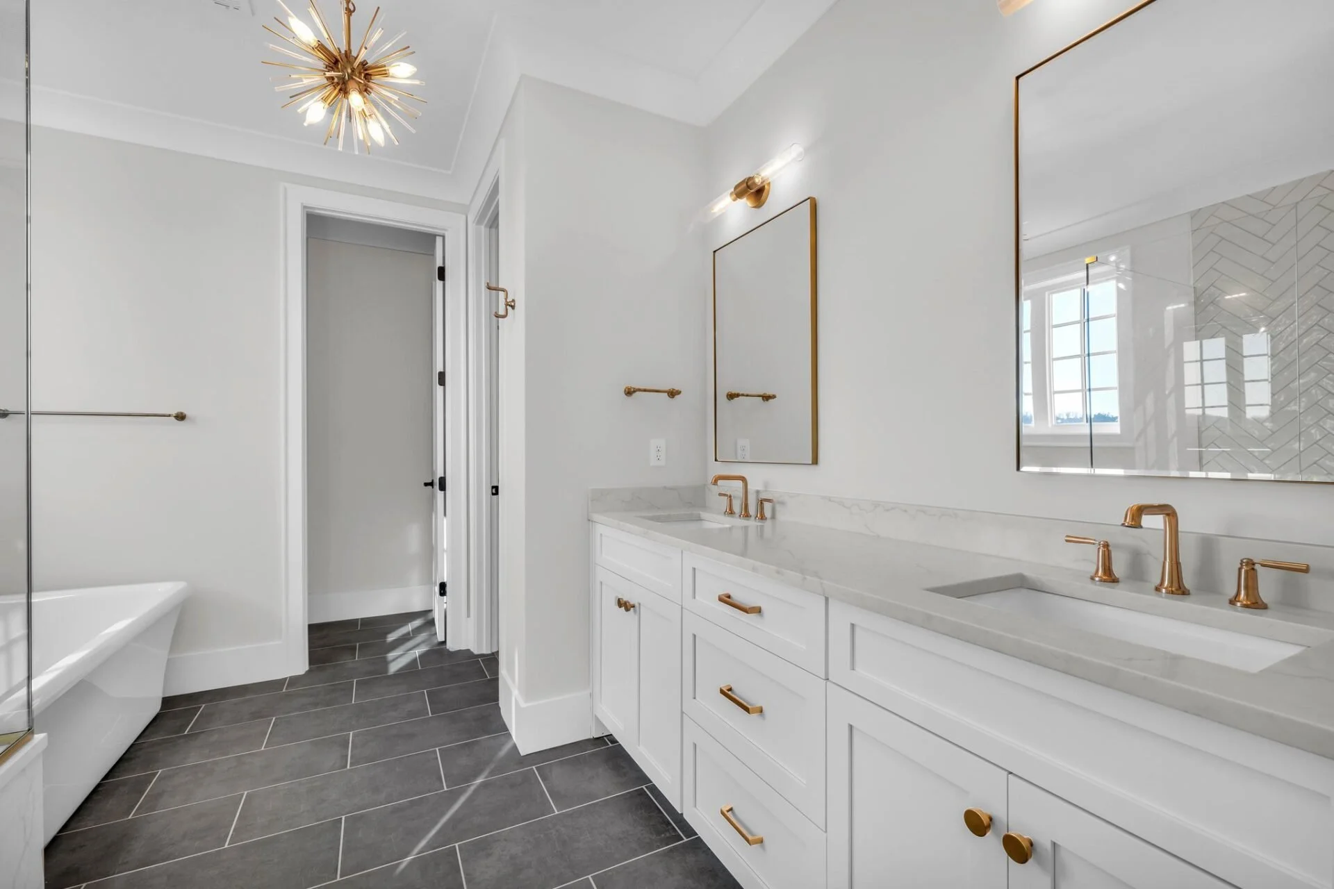 22-web-or-mls-1214-london-woods-way.jpg