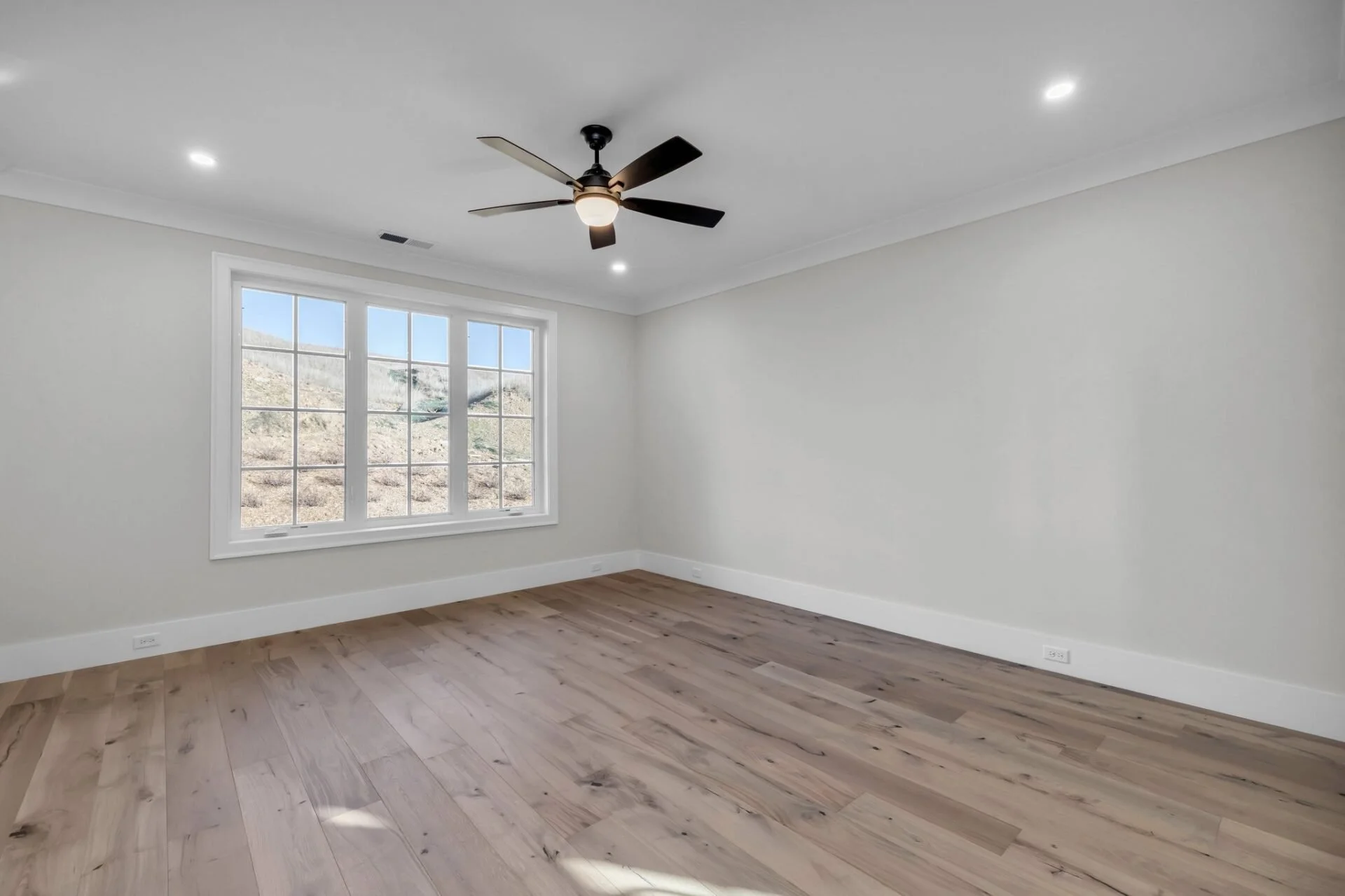 20-web-or-mls-1214-london-woods-way.jpg