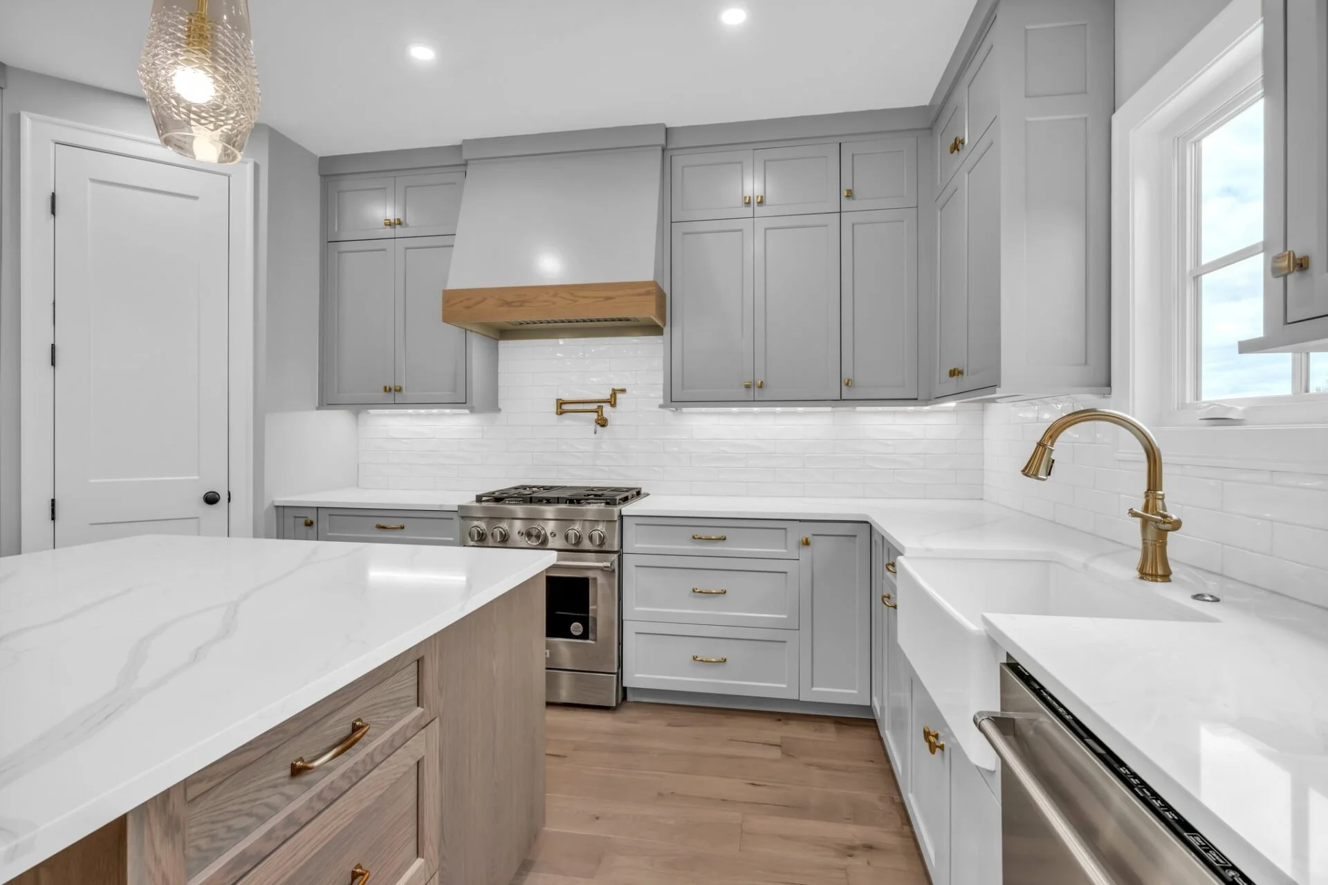 22-web-or-mls-1403-london-wds-wy.jpg