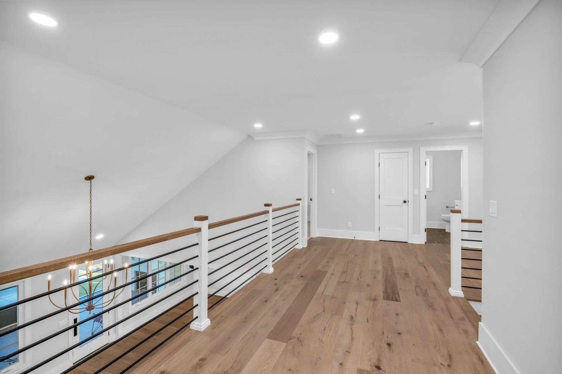 37-web-or-mls-10930-london-tower-pl.jpg