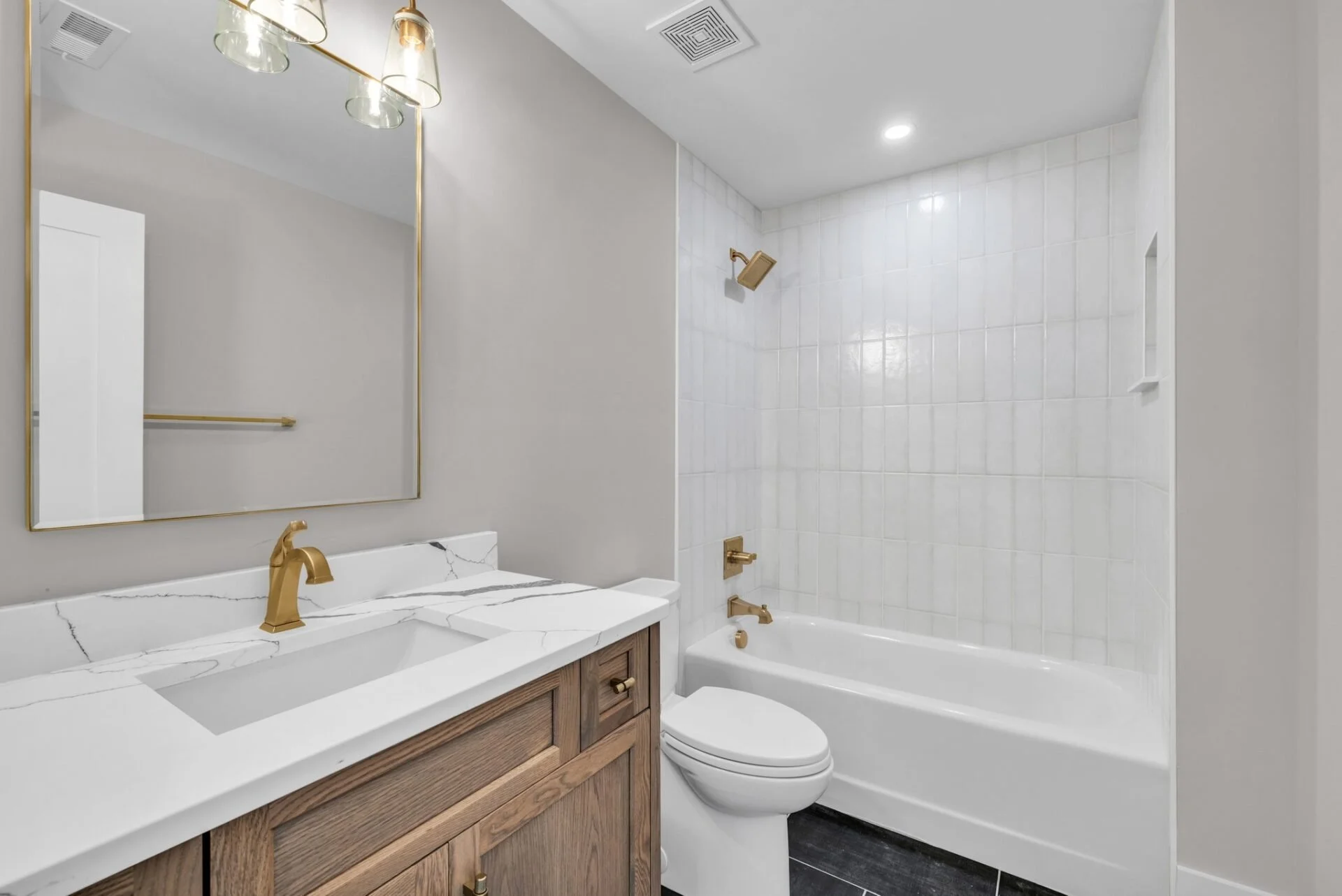 34-web-or-mls-1250-london-wds-wy.jpg