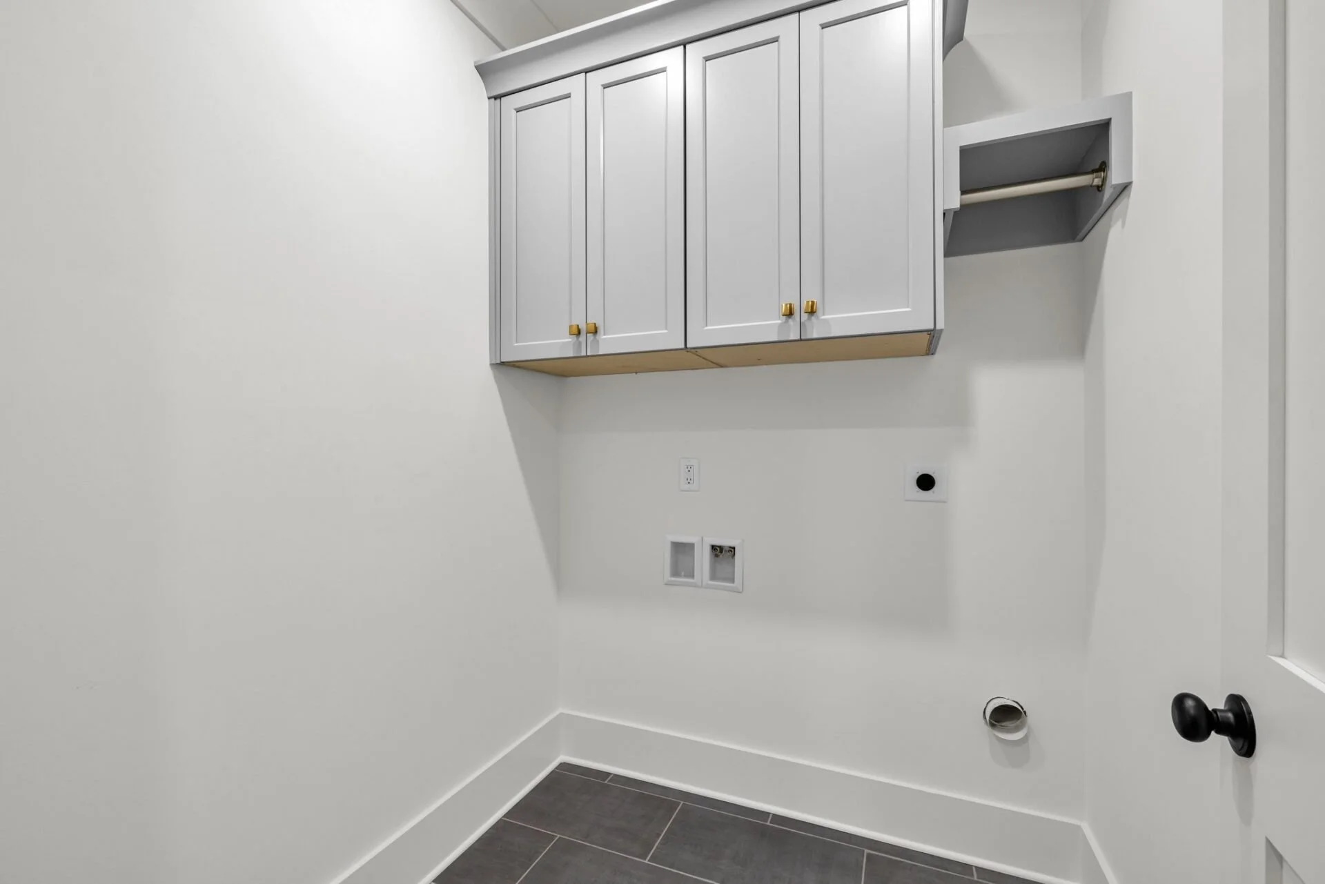 8-web-or-mls-1238-london-wds-wy.jpg