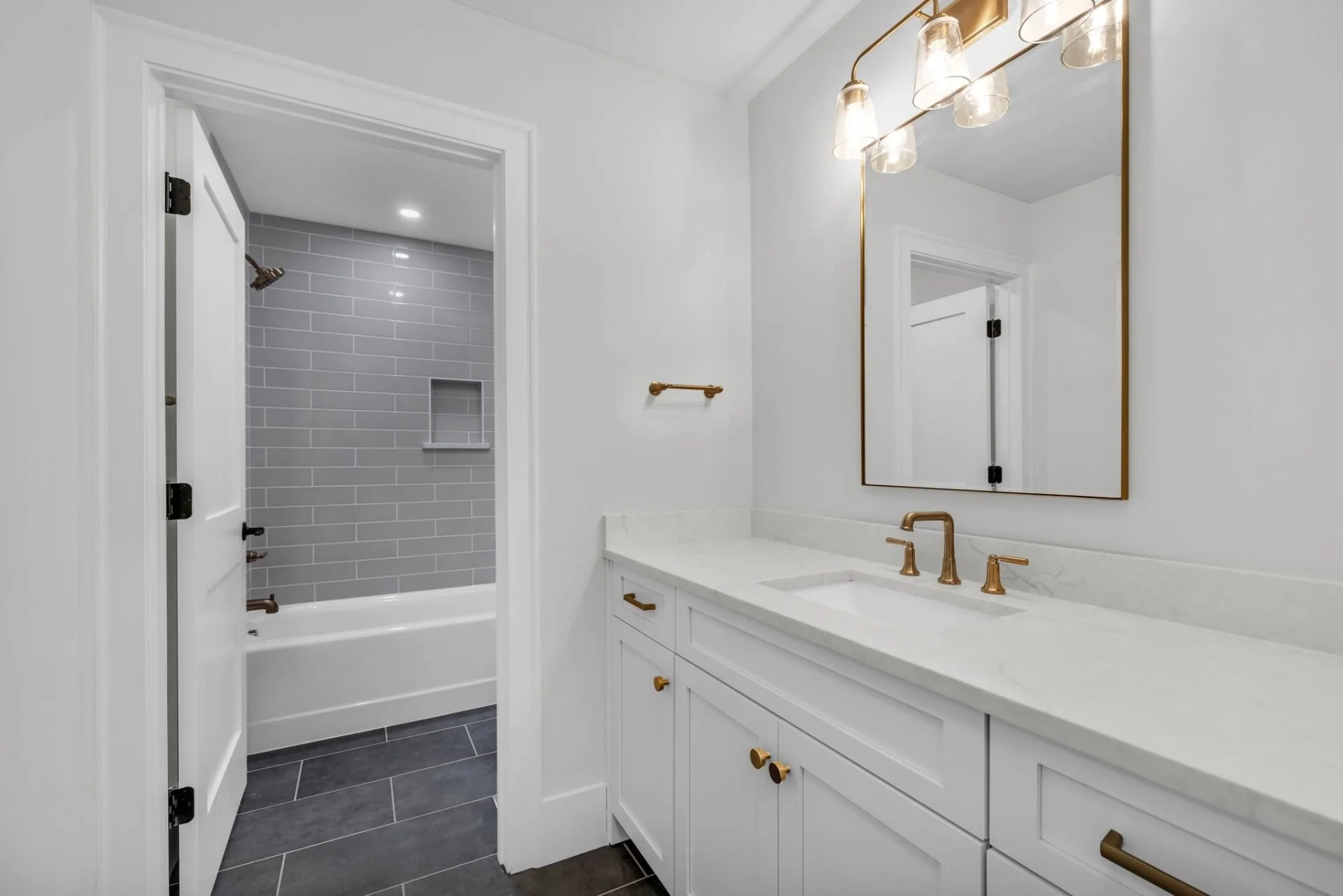 29-web-or-mls-1214-london-woods-way.jpg