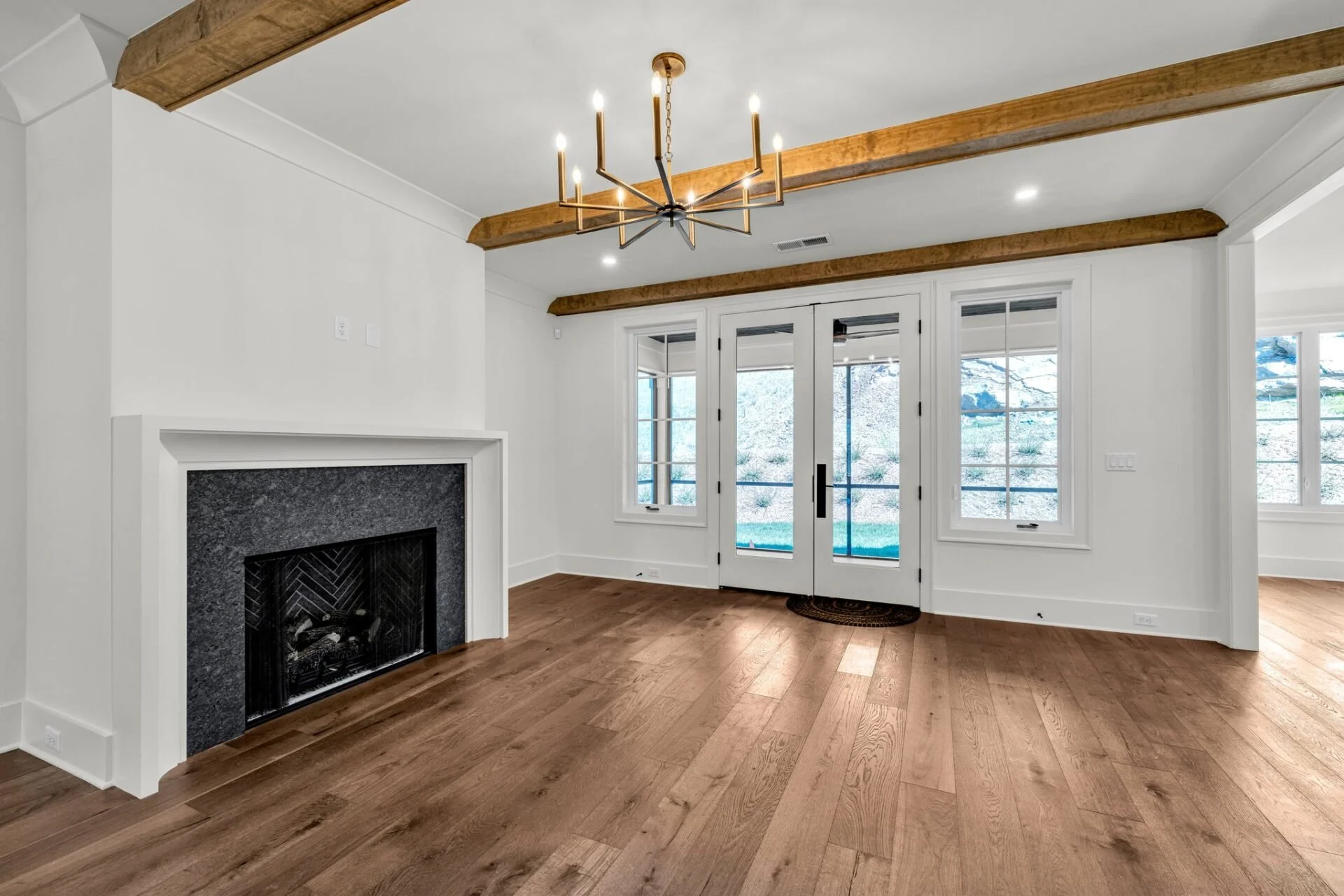 20-web-or-mls-1238-london-wds-wy.jpg