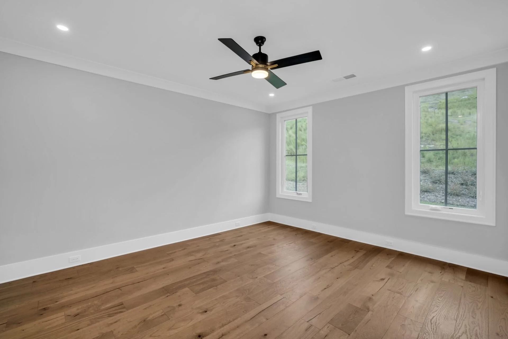 24-web-or-mls-1274-london-wds-wy.jpg