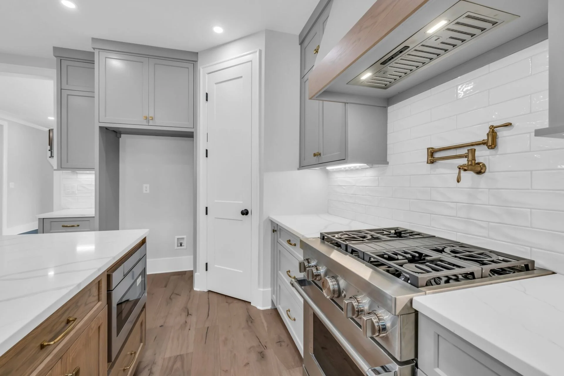 23-web-or-mls-1403-london-wds-wy.jpg