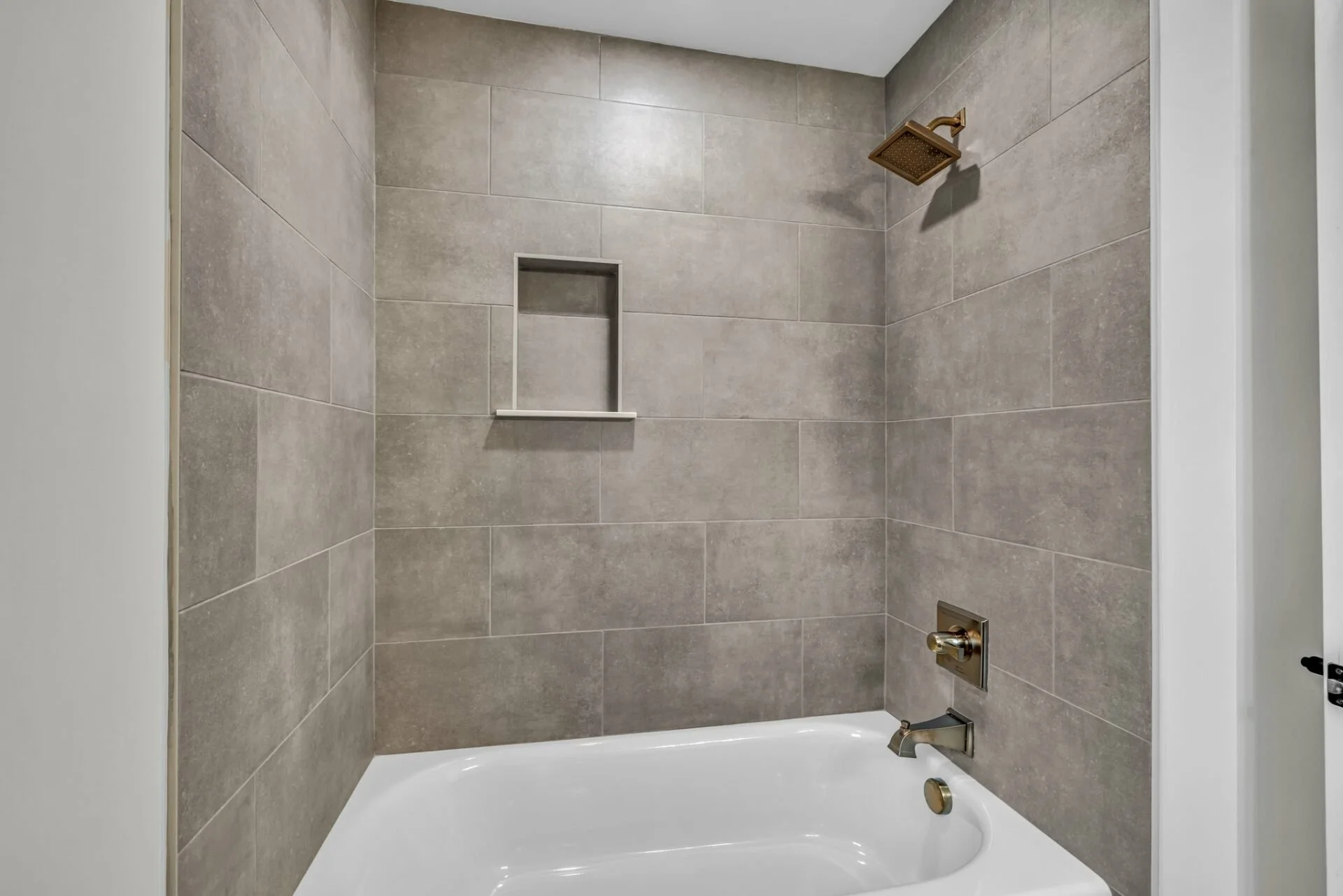 45-web-or-mls-1415-london-wds-wy.jpg