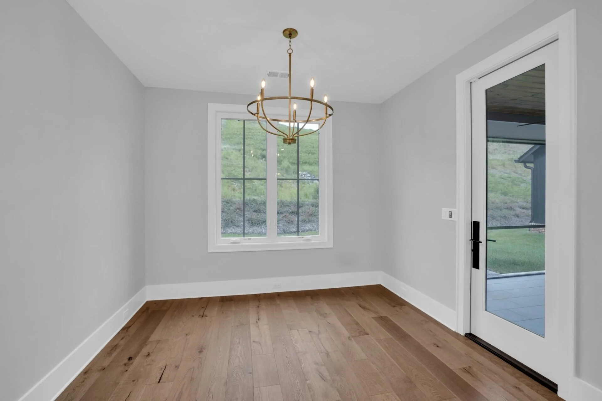 18-web-or-mls-1274-london-wds-wy.jpg