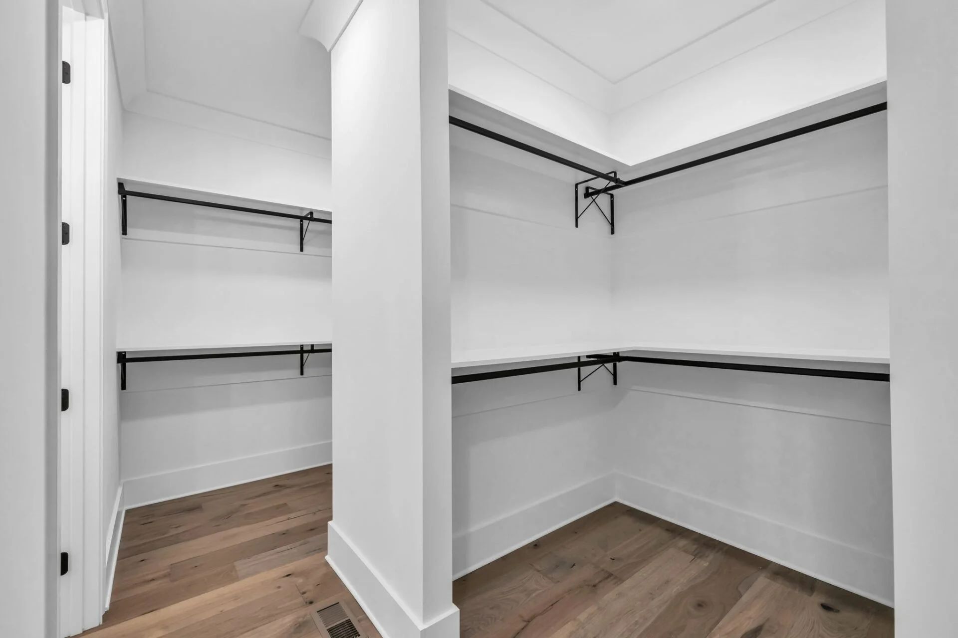 17-web-or-mls-1415-london-wds-wy.jpg