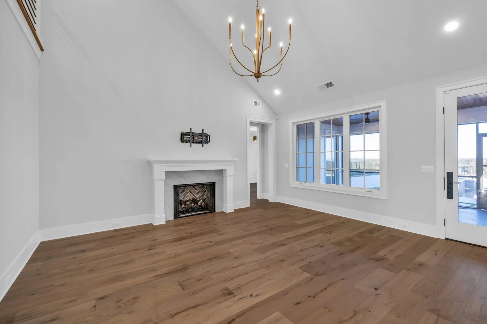 17-web-or-mls-10930-london-tower-pl.jpg