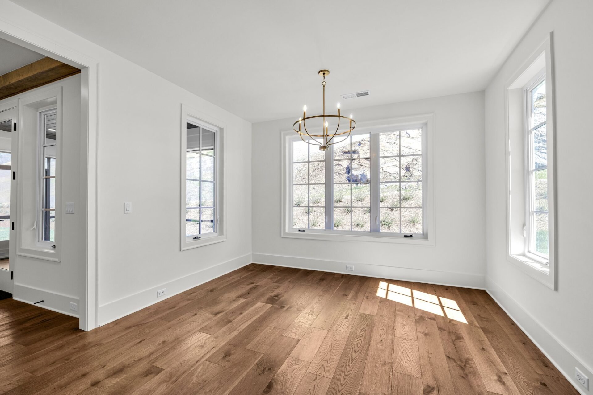 19-web-or-mls-1238-london-wds-wy.jpg
