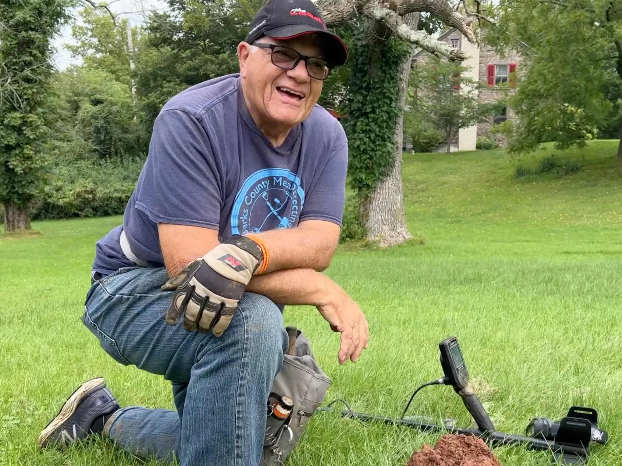 Charley the Heritage Relic Hunter from Quarter Hoarder metal detecting at an old 1700s house