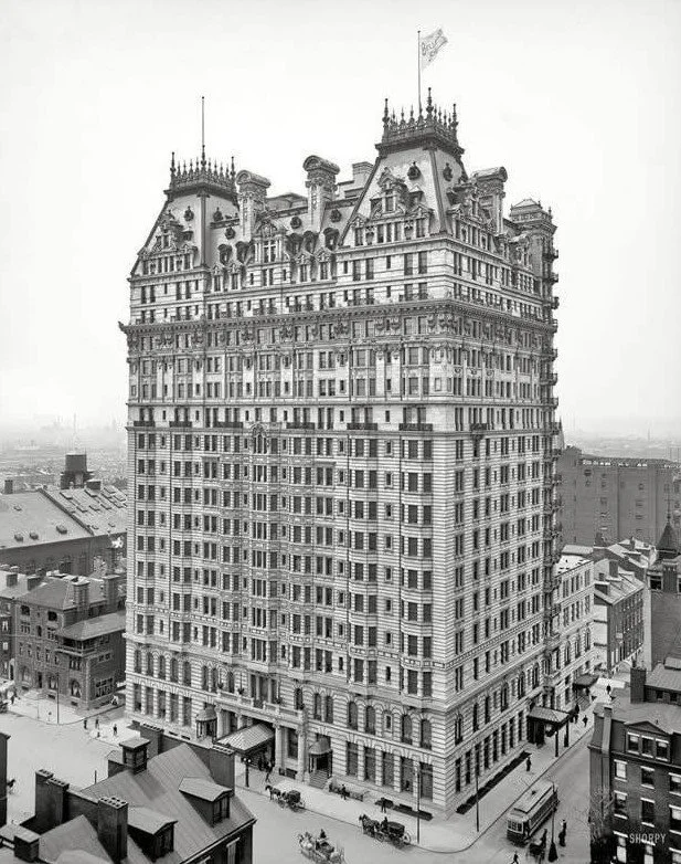 The Bellevue Stratford hotel in Philadelphia circa 1904