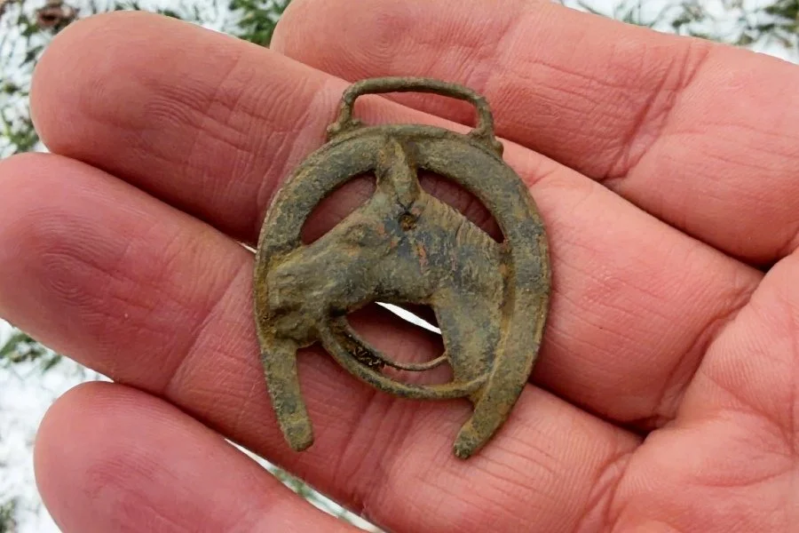 Antique Horse and Horsehoe Pin Found Metal Detecting