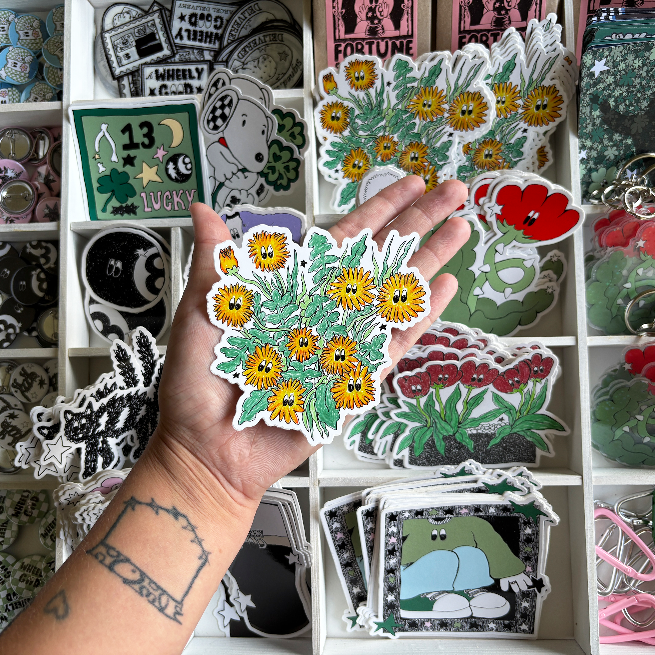 Dandelion Doodles sticker 2.png