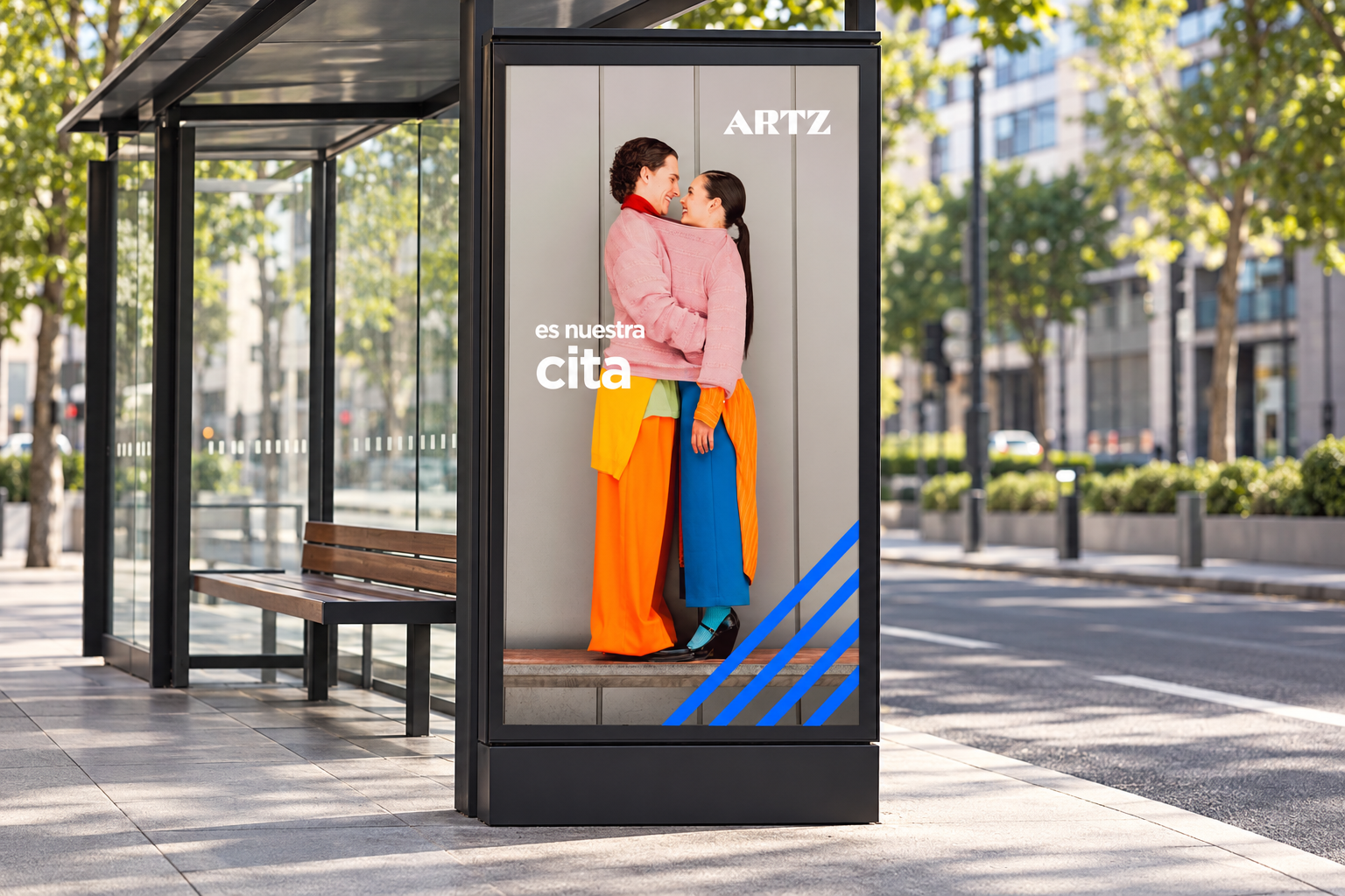 Tótem publicitario ARTZ en parada moderna.png