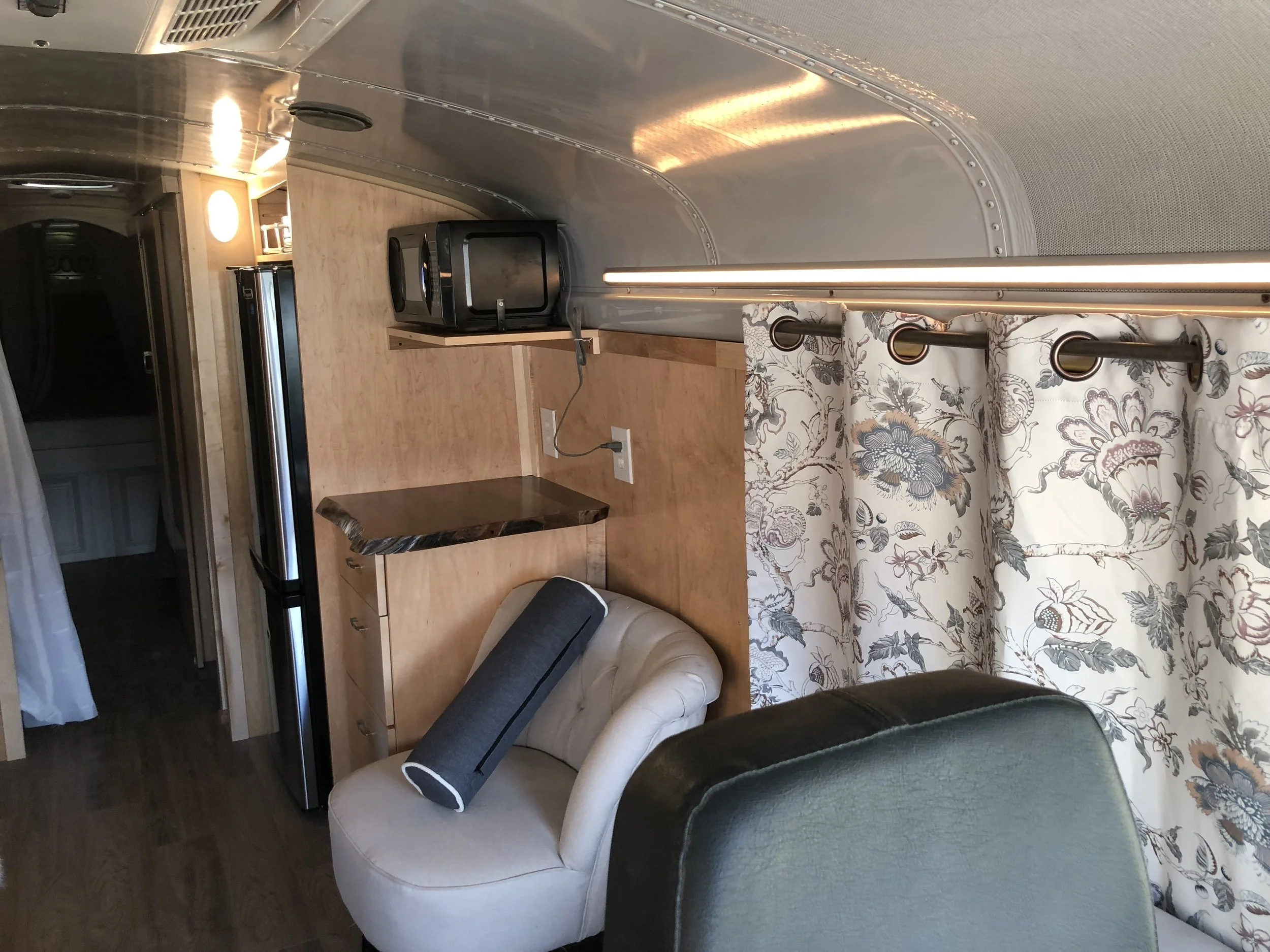 bus.jpg