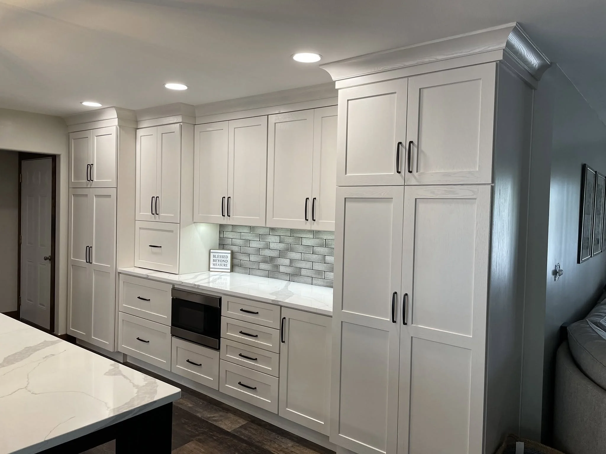 kitchen 2.jpg